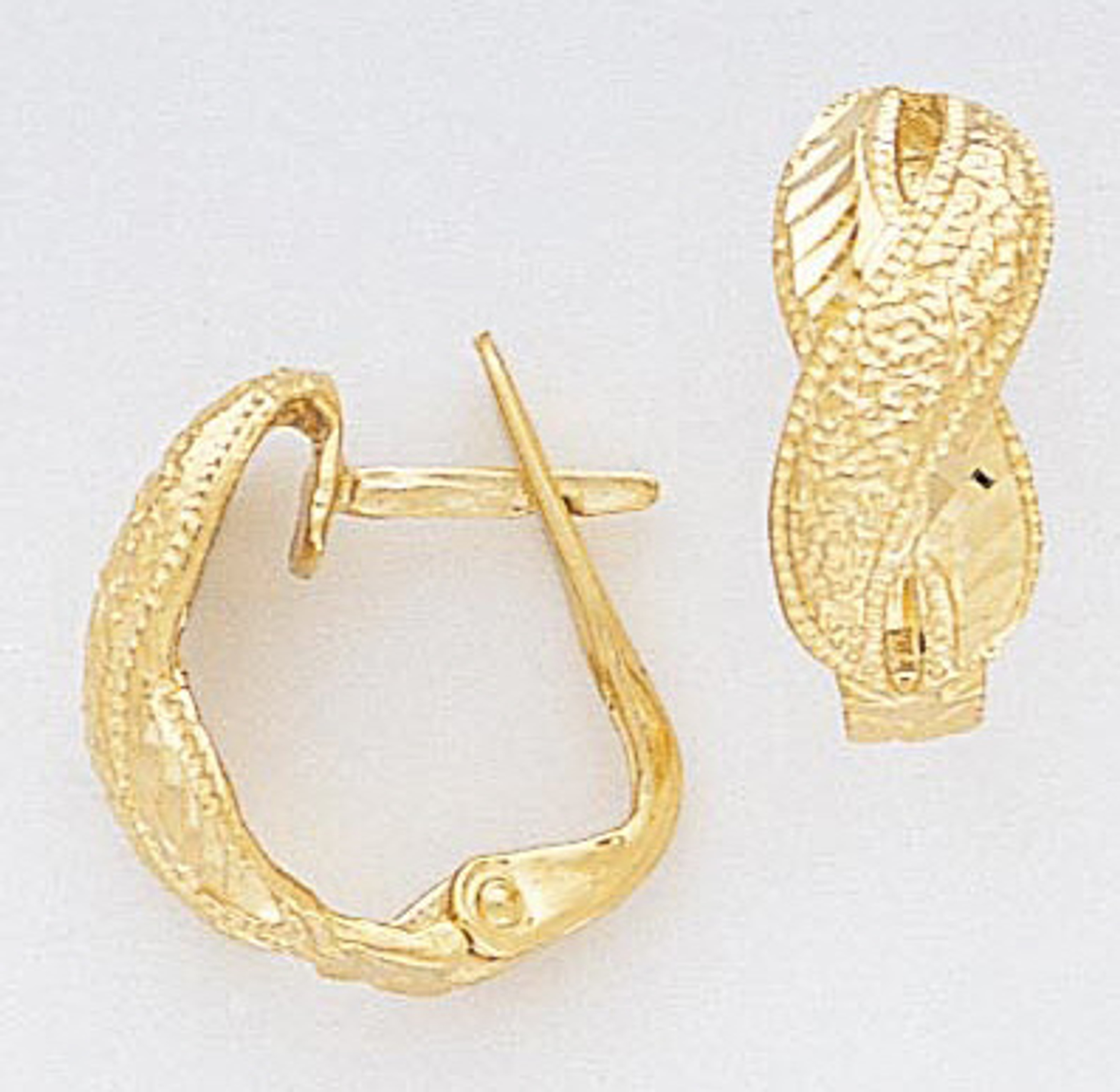 14k Gold Diamond Cut Earrings 8mm W X 18mm H. 14k Gold Diamond Cut Earrings 8mm W X 18mm H.