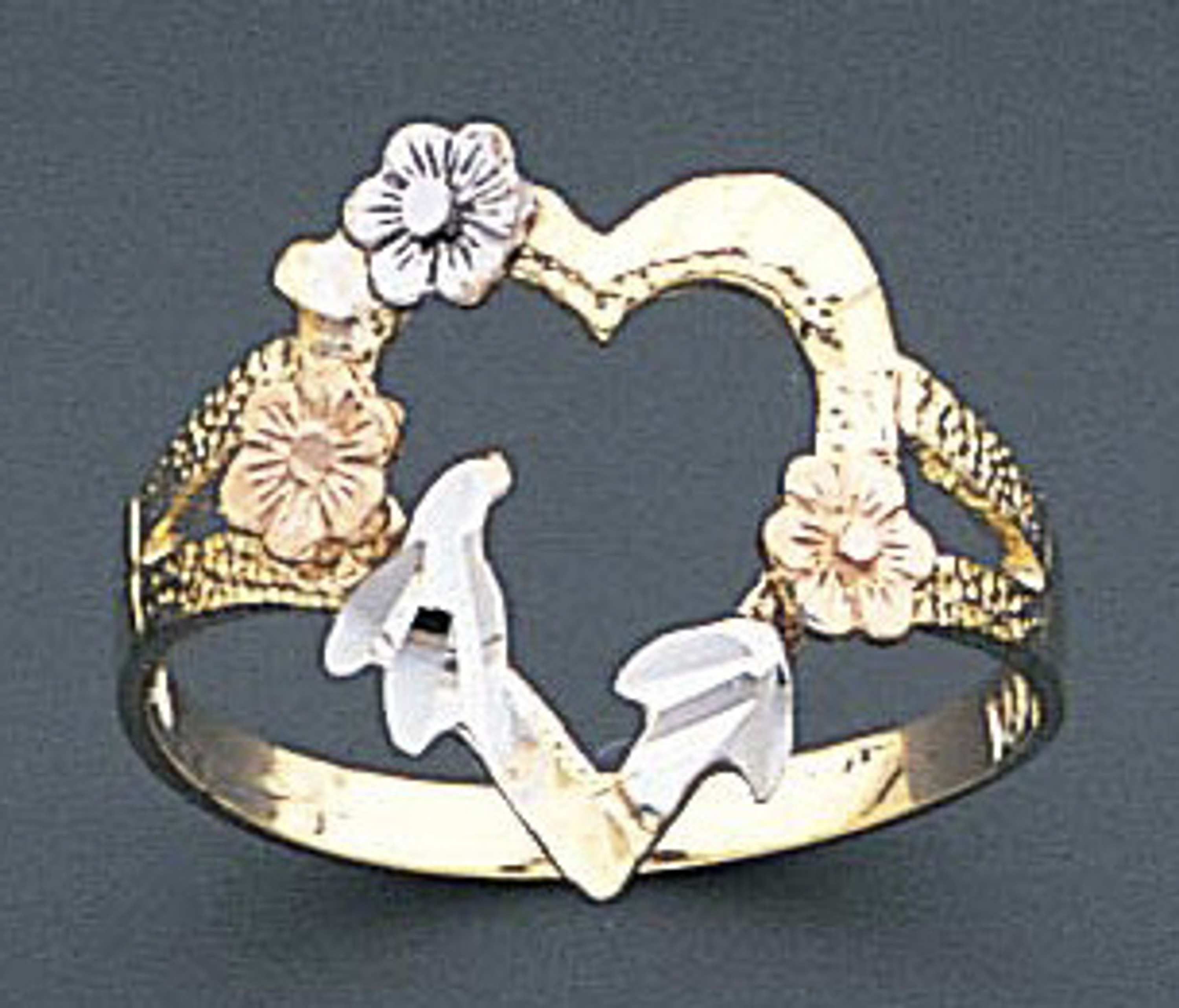 14k Gold Ladies 16mm Tri-color Heart Ring 14k Gold Ladies 16mm Tri-color Heart Ring