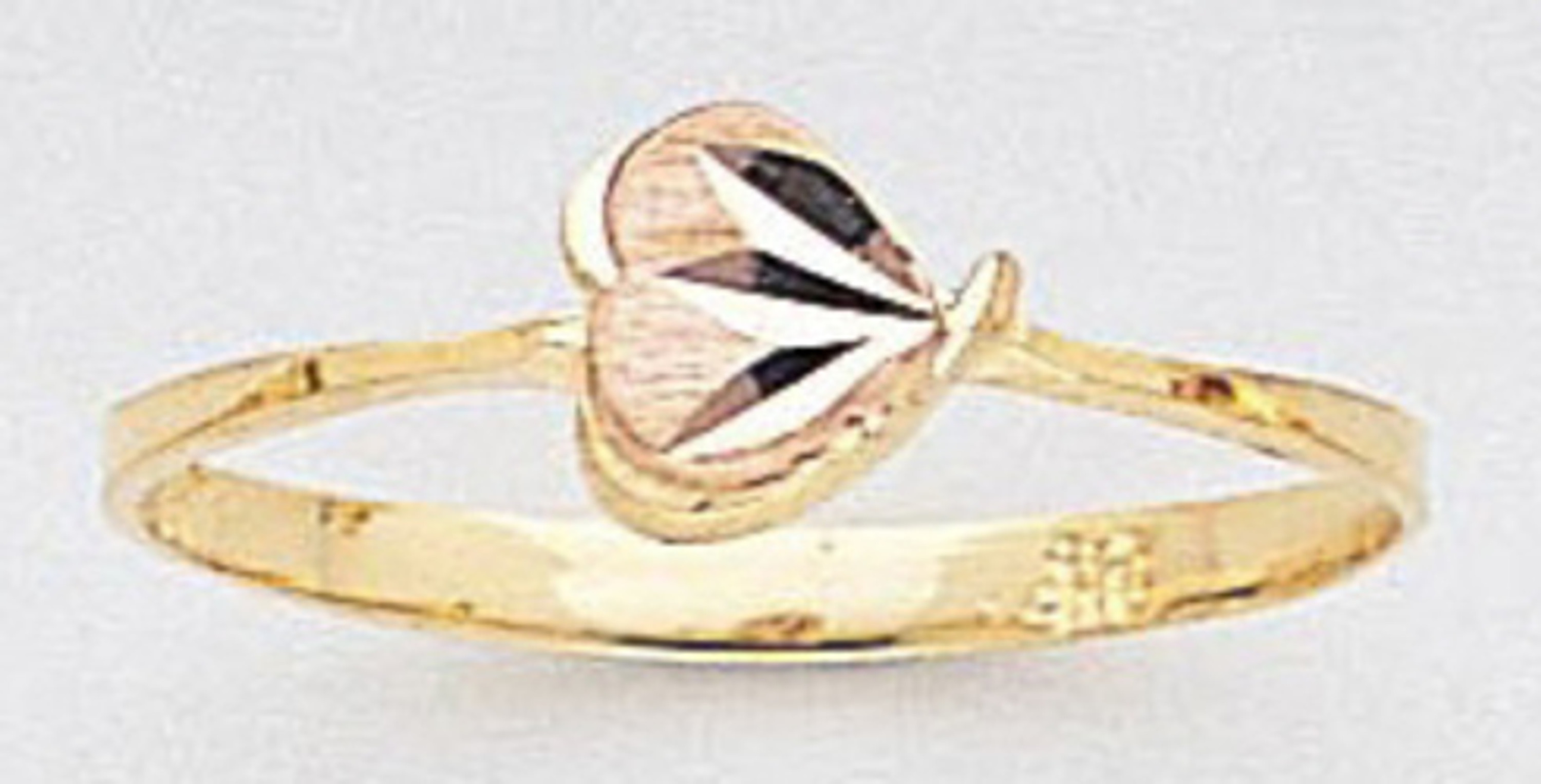 14k Gold Ladies 6mm Wide Tri-Color Gold Heart Ring 14k Gold Ladies 6mm Wide Tri-Color Gold Heart Ring