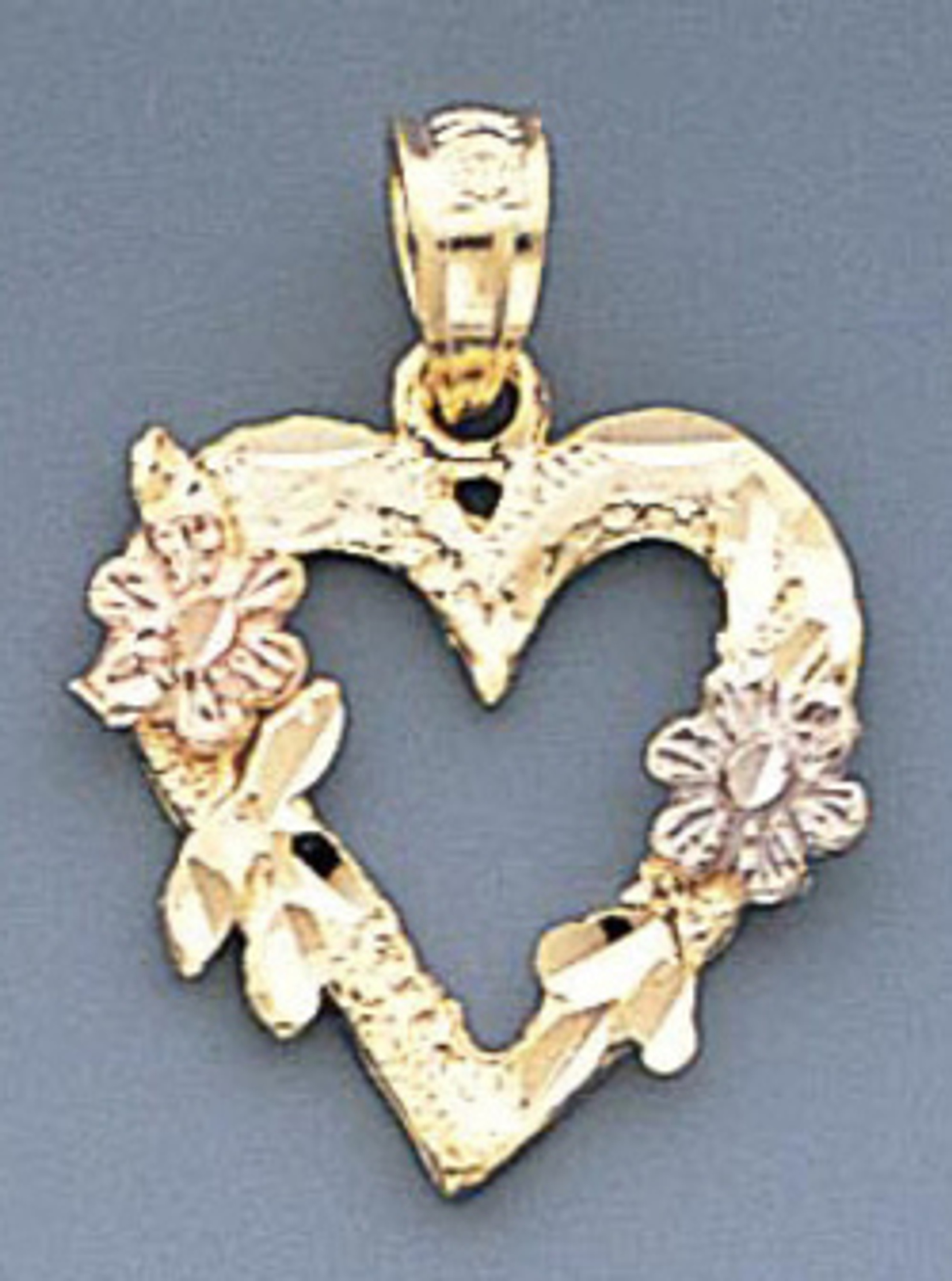 14k Gold Tri-color Heart Pendant 15mm W X 21mm H Inclu 14k Gold Tri-color Heart Pendant 15mm W X 21mm H Inclu