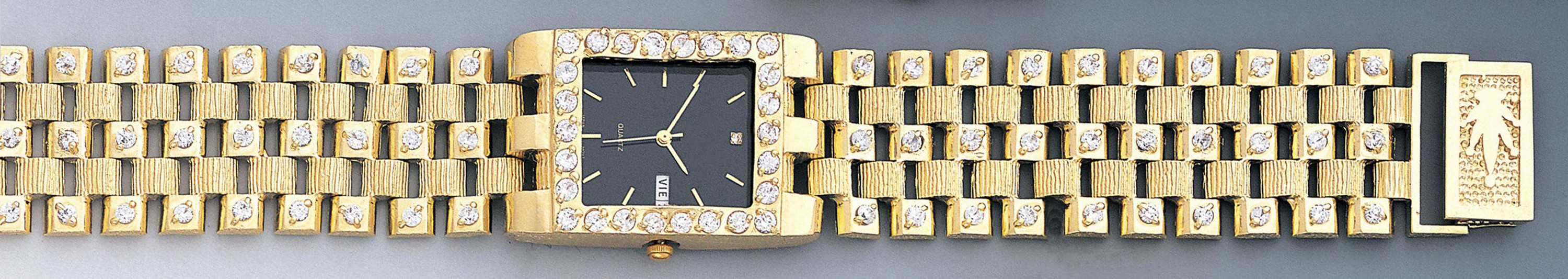 14k Yellow Gold 26mm Panther Link Men's Watch With Cubic Zirconia 14k Yellow Gold 26mm Panther Link Men's Watch With Cubic Zirconia
