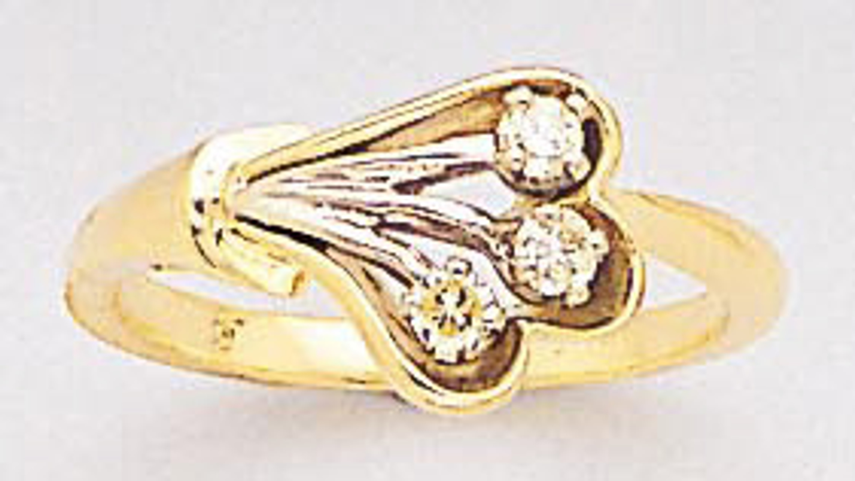 14k Gold Ladies 0.15ct Diamond Ring