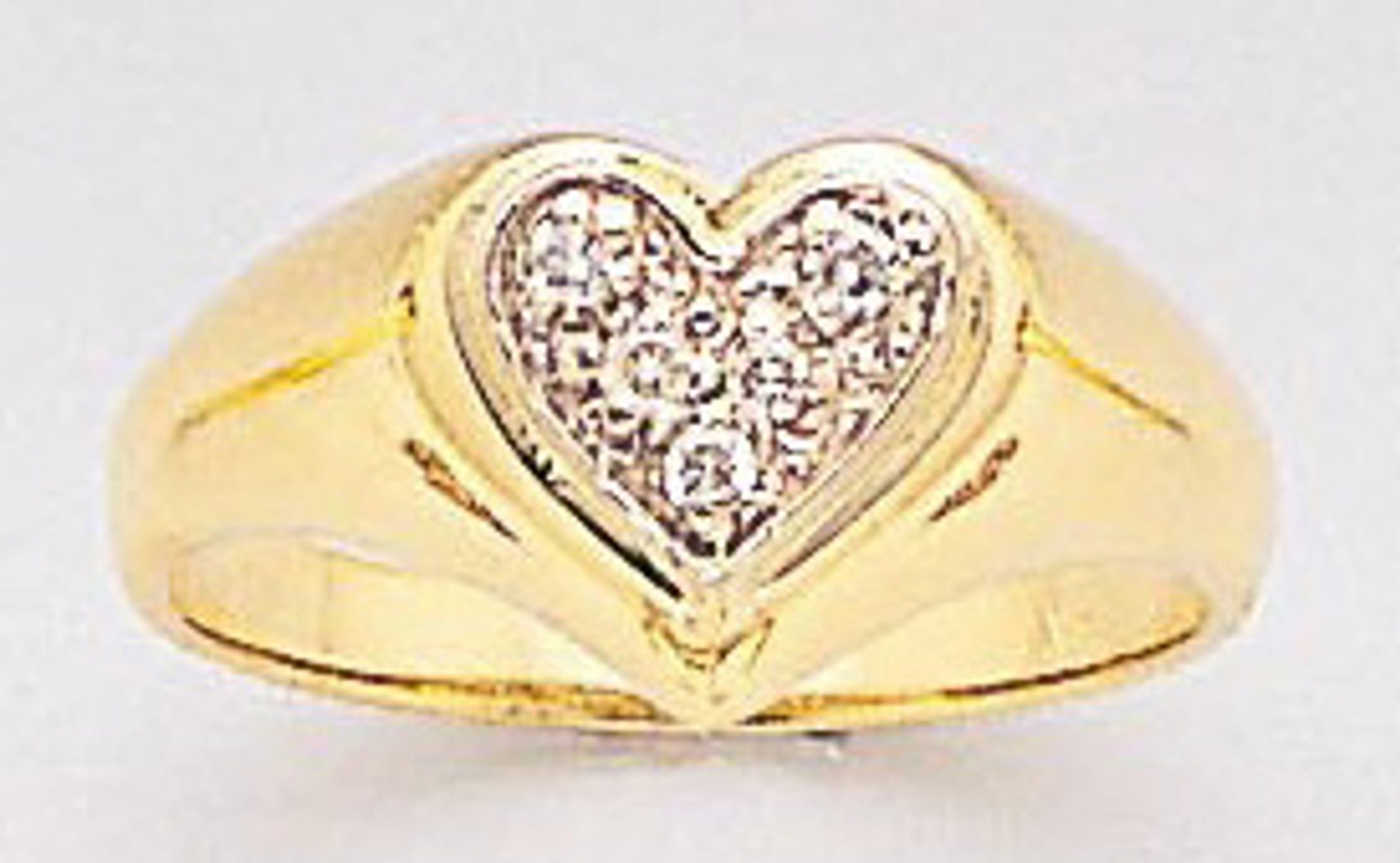 14k Gold Ladies Pave-set 0.15ct Diamond Heart Ring