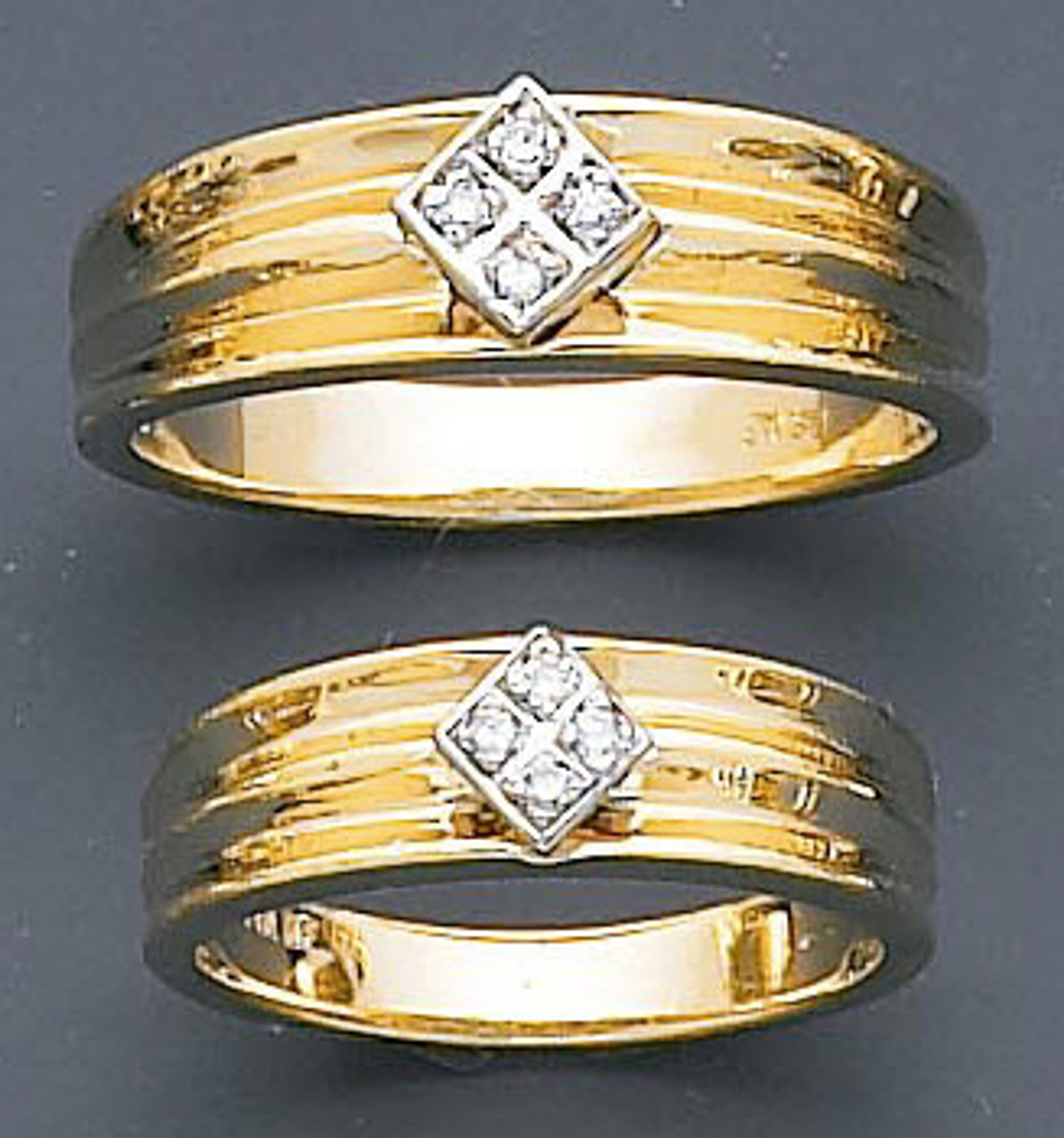 14k Gold Men's and Lady's  0.22Ct  Diamond Wedding Band Set 14k Gold Men's and Lady's  0.22Ct  Diamond Wedding Band Set