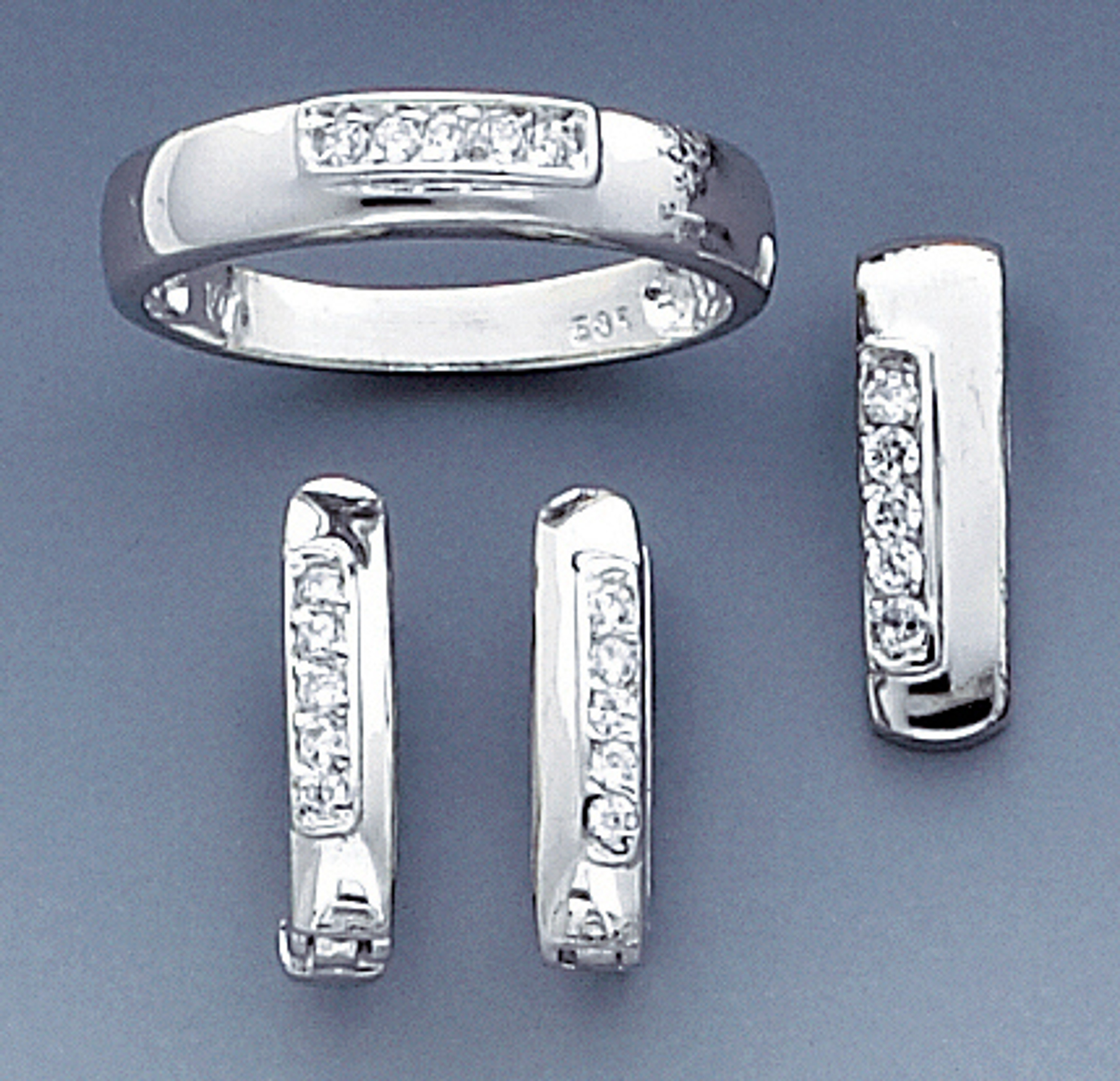 14k White Gold Pendant, Ring And Earrings Set With Cubic Zirconia --7197 14k White Gold Pendant, Ring And Earrings Set With Cubic Zirconia --7197