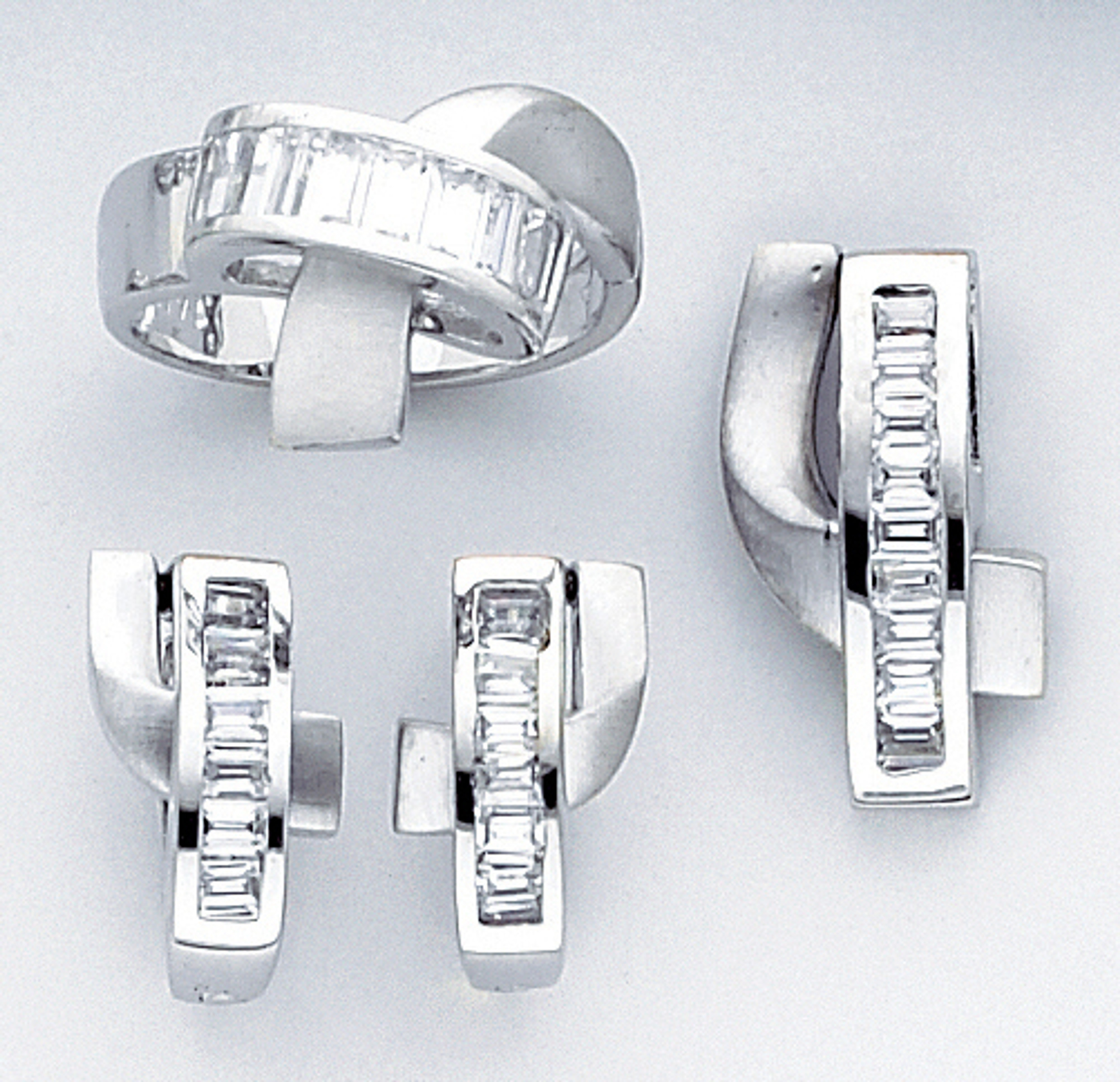 14k White Gold Pendant, Ring And Earrings Set With Cubic Zirconia --7208 14k White Gold Pendant, Ring And Earrings Set With Cubic Zirconia --7208