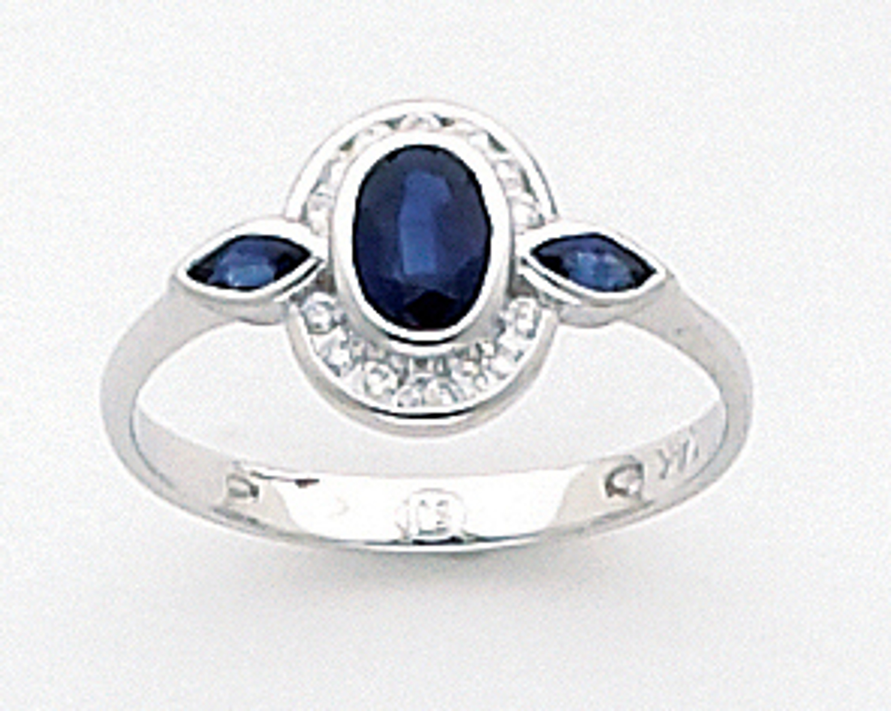 White Gold Ring With Sapphire 0.84 Ct And 0.10 Ct Diamond White Gold Ring With Sapphire 0.84 Ct And 0.10 Ct Diamond
