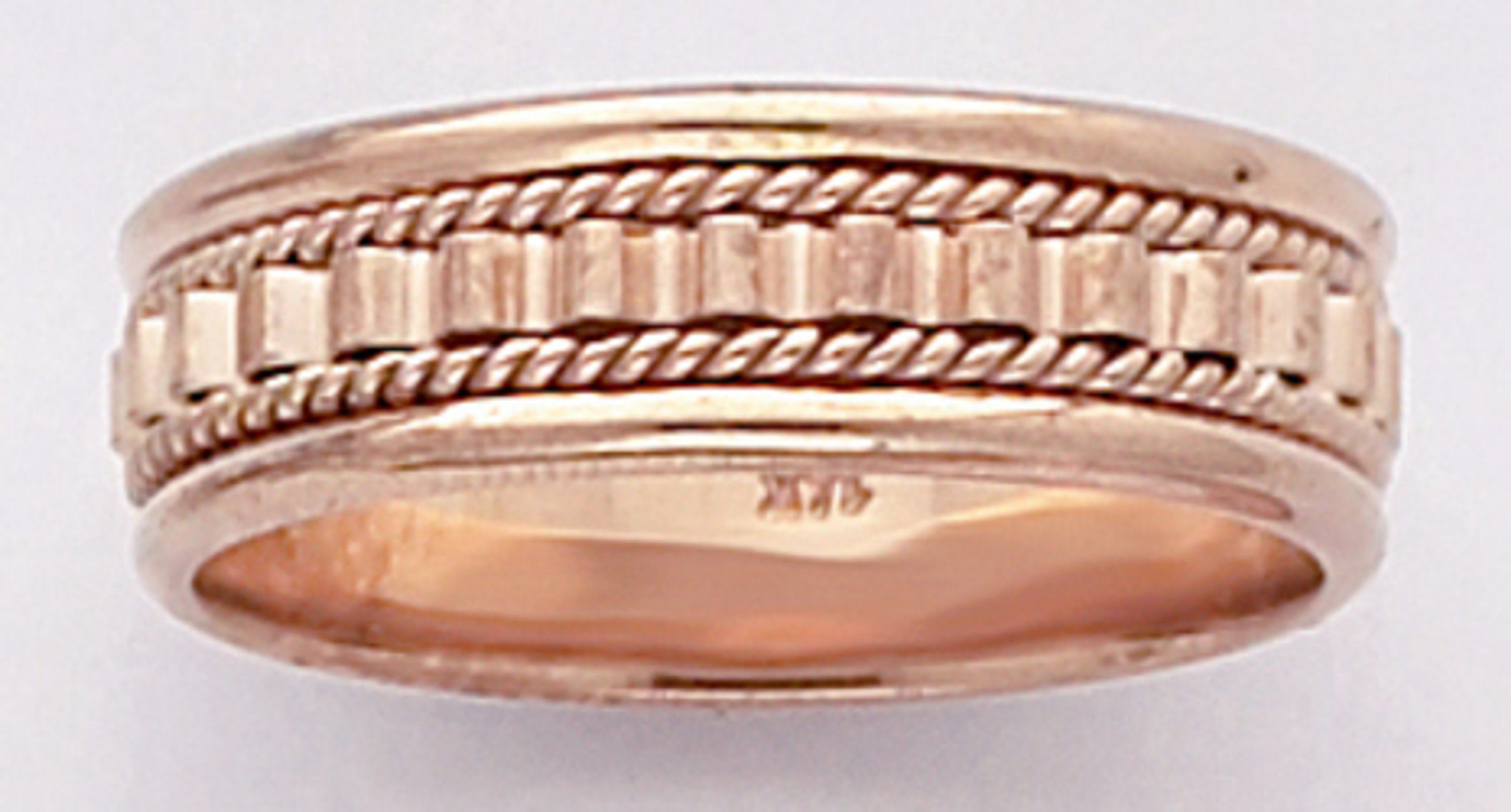 18k Rose Gold Fancy Hand Made Wedding Band 18k Rose Gold Fancy Hand Made Wedding Band