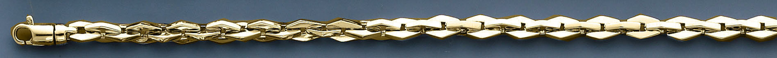 18k Gold Fancy Hand Made Chain 4.6mm 7 Inches 18k Gold Fancy Hand Made Chain 4.6mm 7 Inches