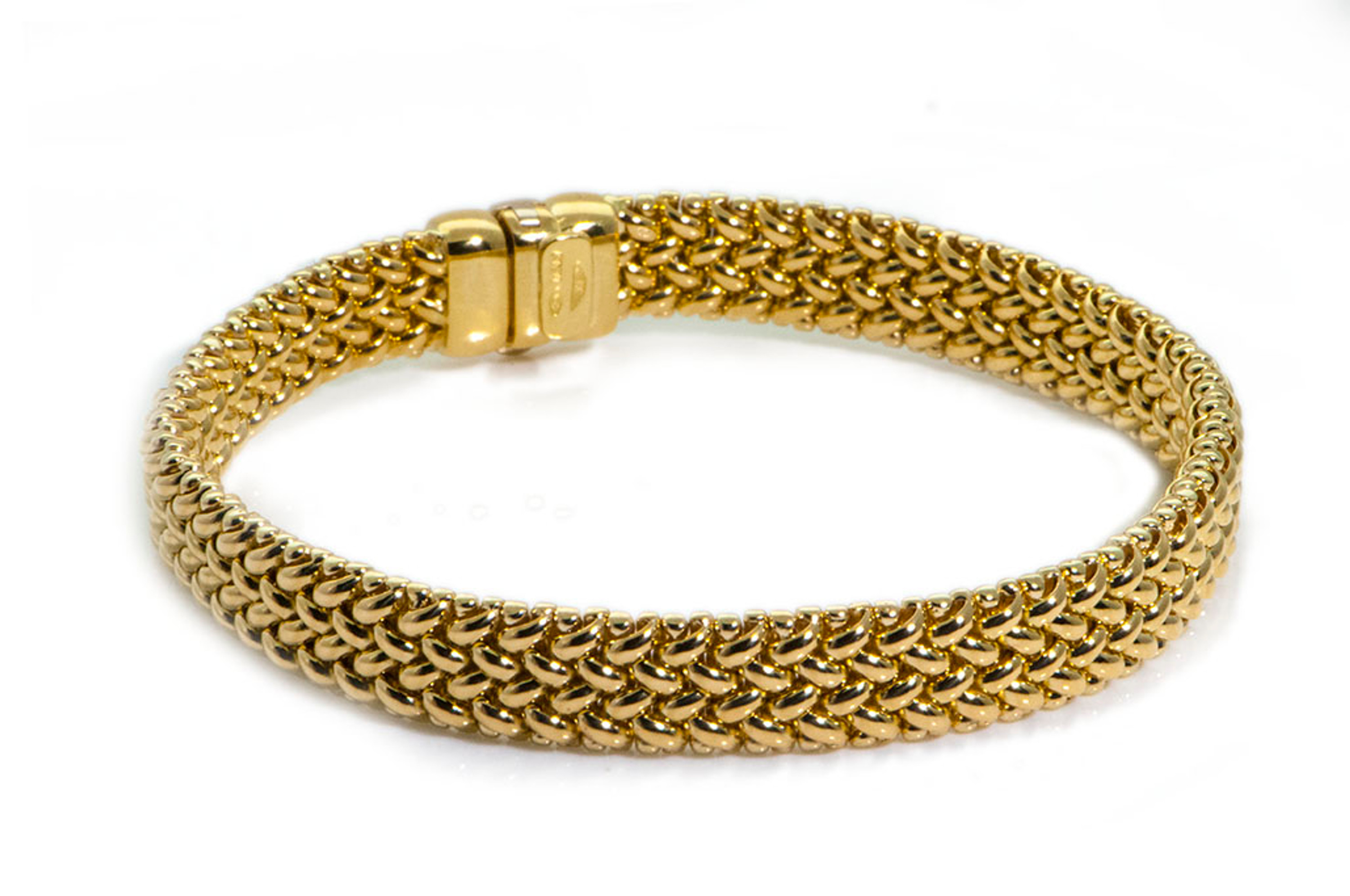 18k Yellow Gold 8mm Flat Mesh Bracelet 7" 18k Yellow Gold 8mm Flat Mesh Bracelet 7"