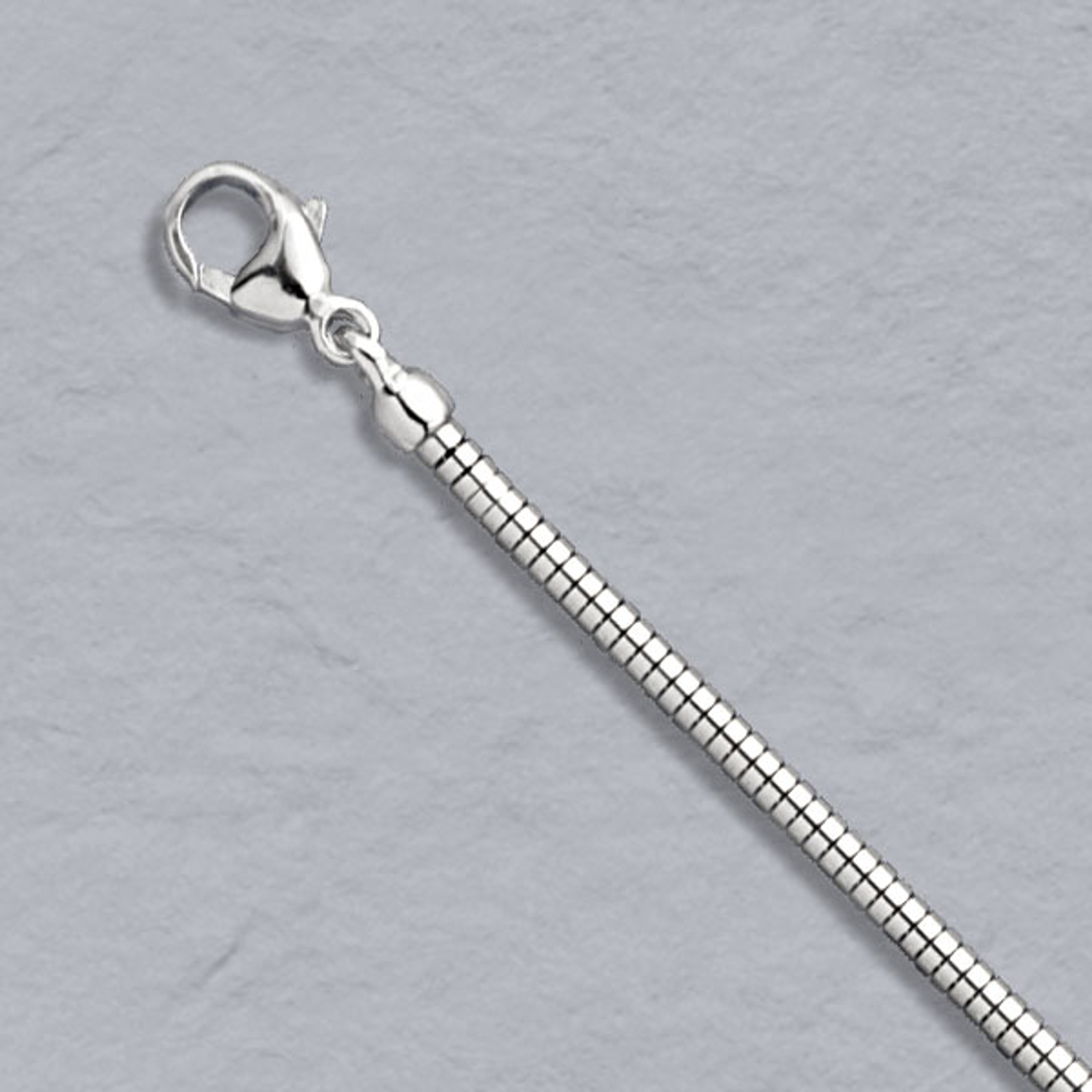 14k White Gold 2.5mm (Nickel Free) Round Snake Chain 16 Inches 14k White Gold 2.5mm (Nickel Free) Round Snake Chain 16 Inches
