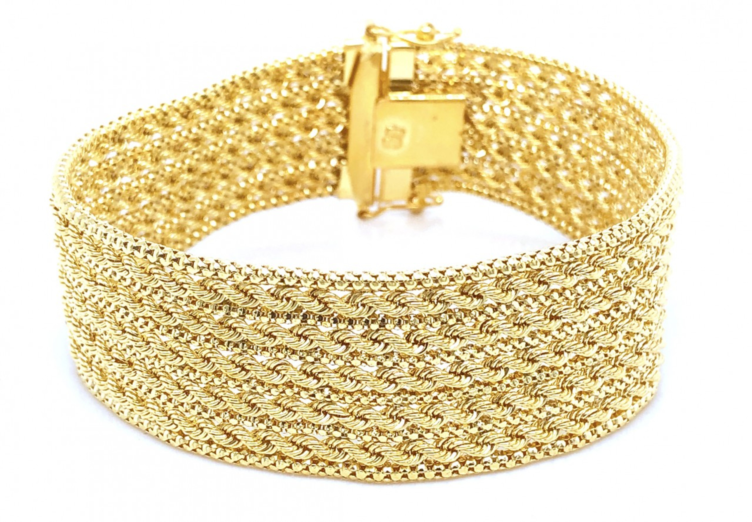 14k Yellow Gold 18mm Multi Strand Rope Bracelet 8 Inches 14k Yellow Gold 18mm Multi Strand Rope Bracelet 8 Inches