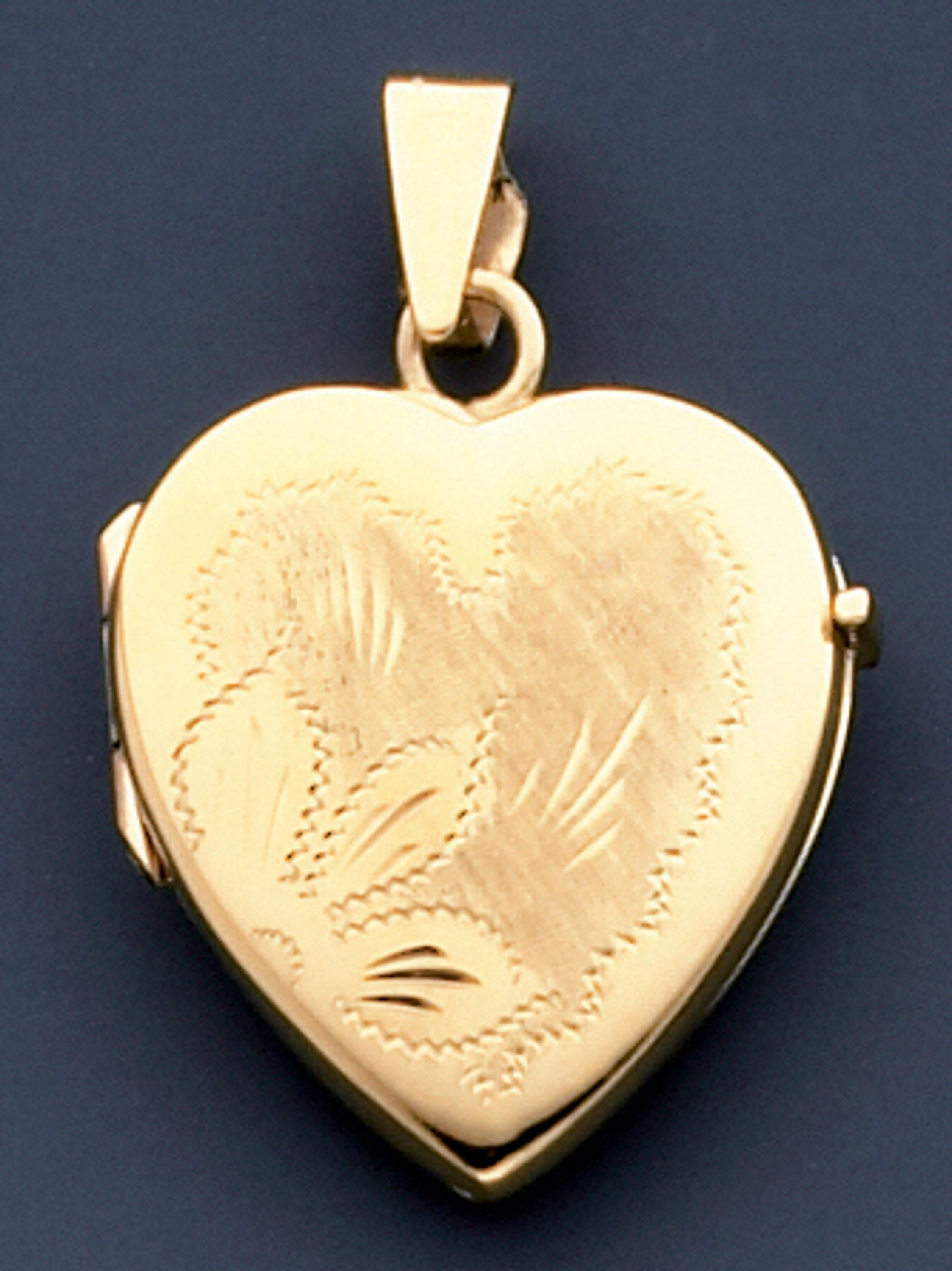 14k Gold Heart Shape 21mm Locket With Flower Embossed 14k Gold Heart Shape 21mm Locket With Flower Embossed