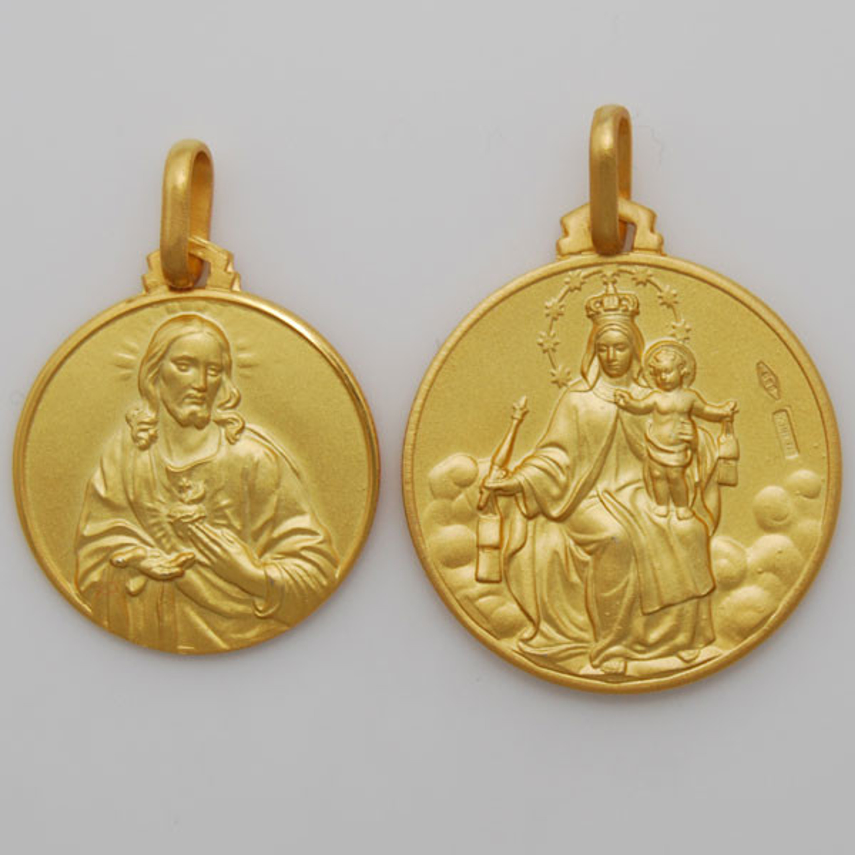 18kt Yellow 25.0 mm Round Carmine Madonna, and Jesus Medal 18kt Yellow 25.0 mm Round Carmine Madonna, and Jesus Medal
