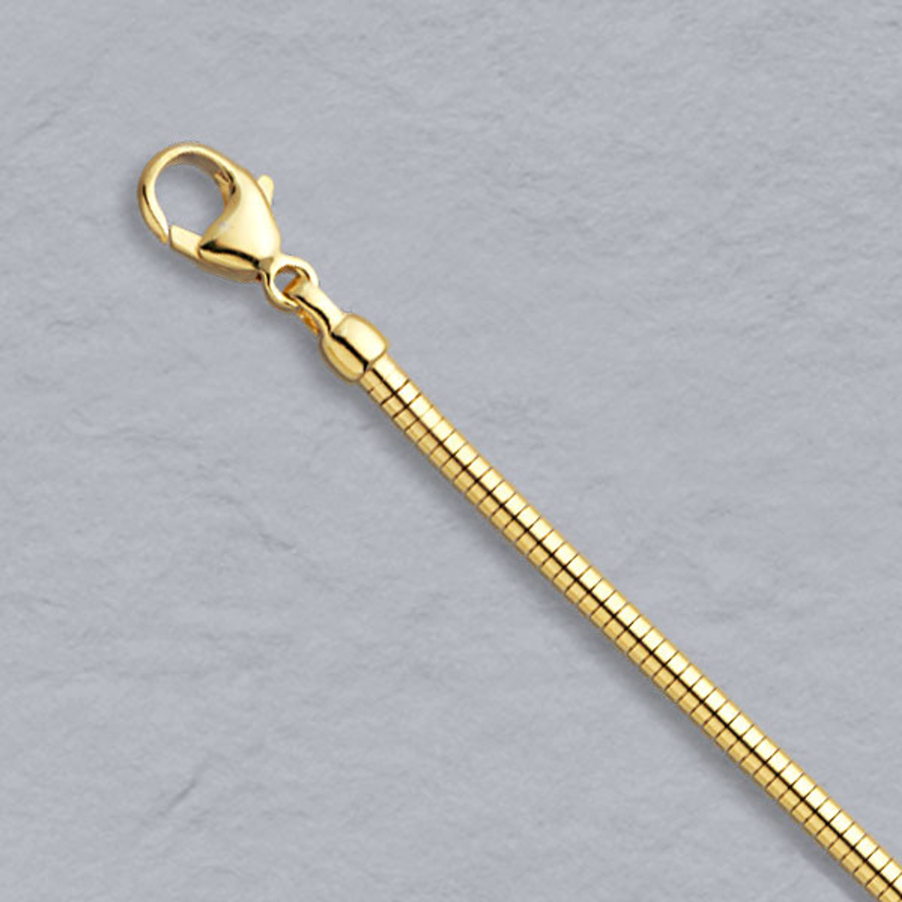 18k Yellow Gold 2.5mm Round Snake Chain 26 Inches 18k Yellow Gold 2.5mm Round Snake Chain 26 Inches