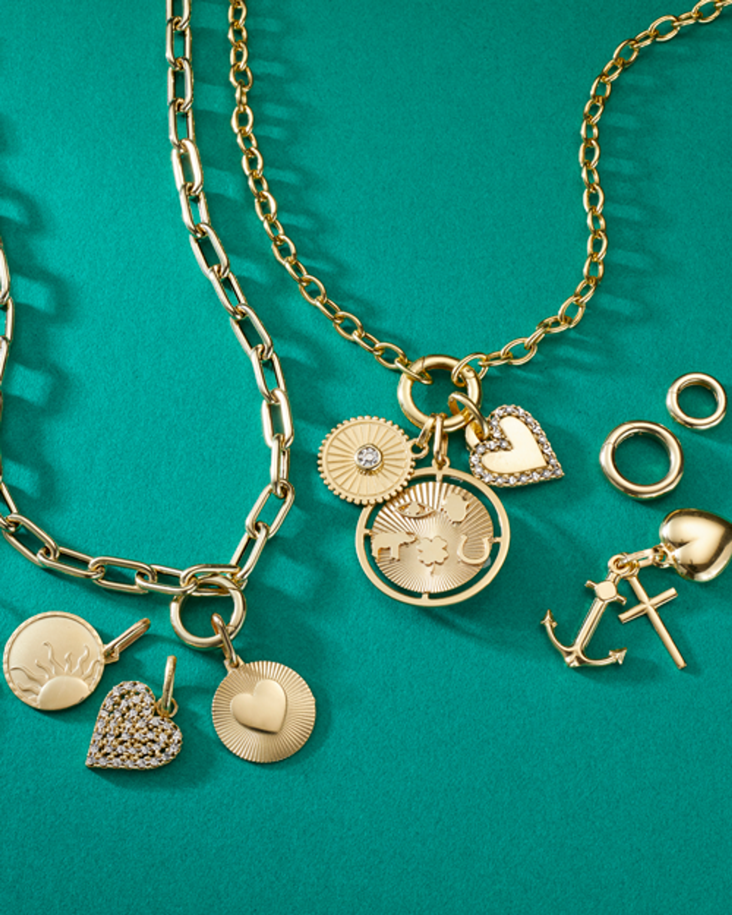 Necklace only item does not include the charms. Necklace only item does not include the charms.
