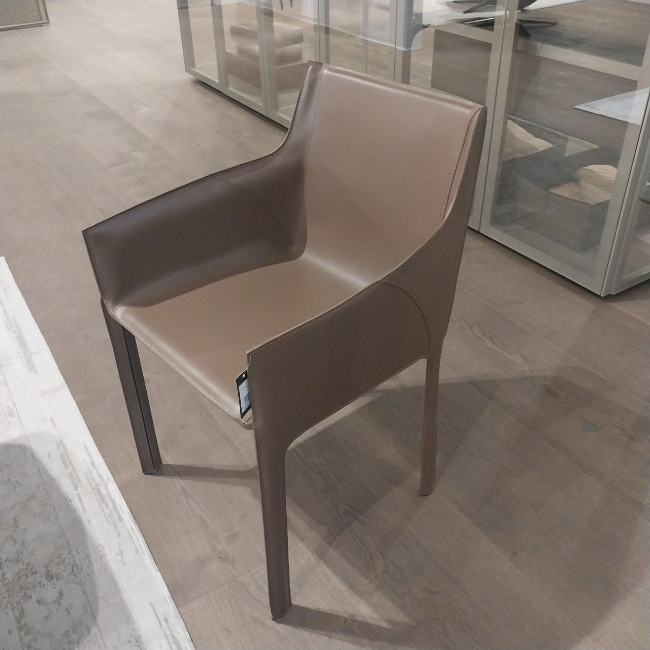 Nisida P Arm Chair