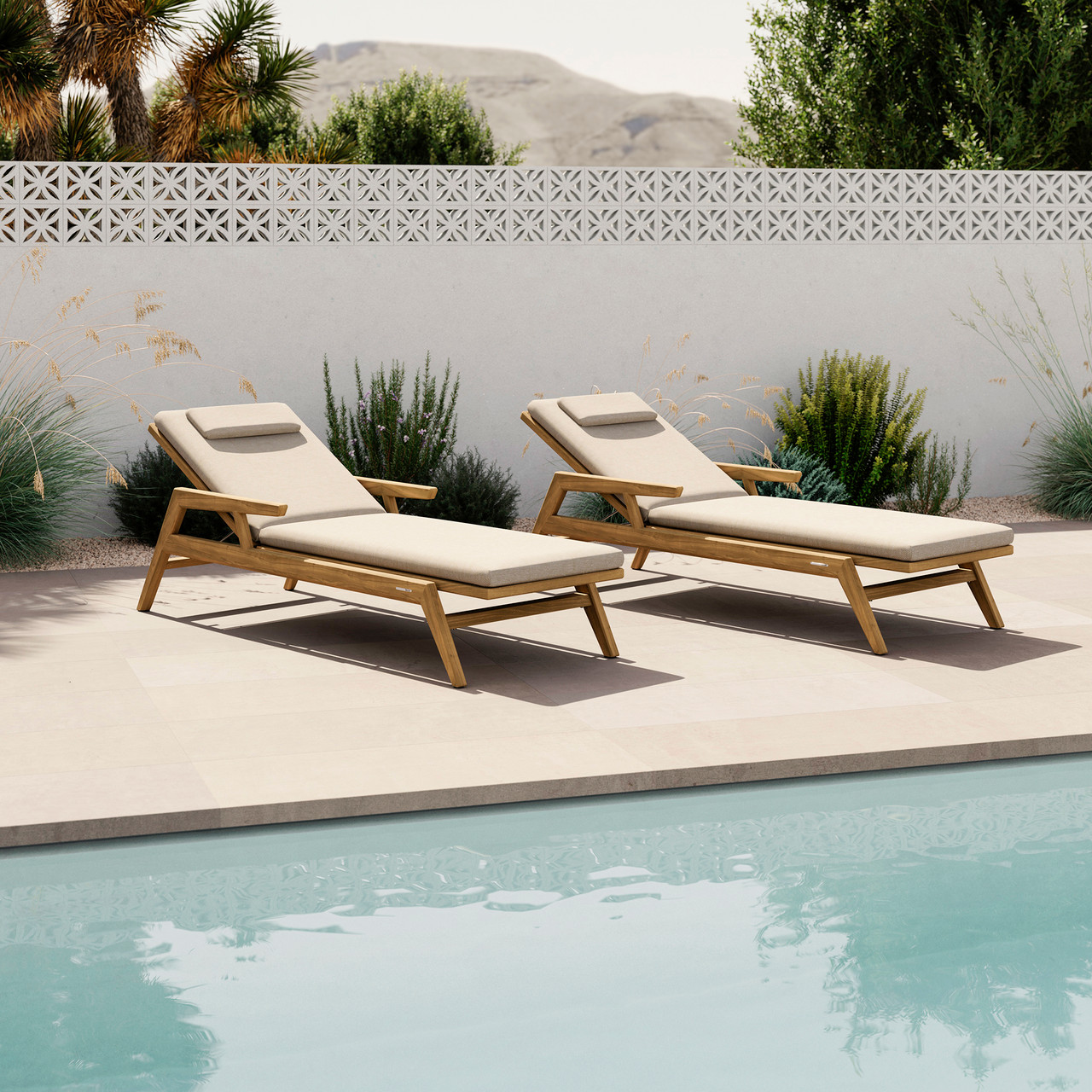 Sunrise Sun Lounger w/ Arms