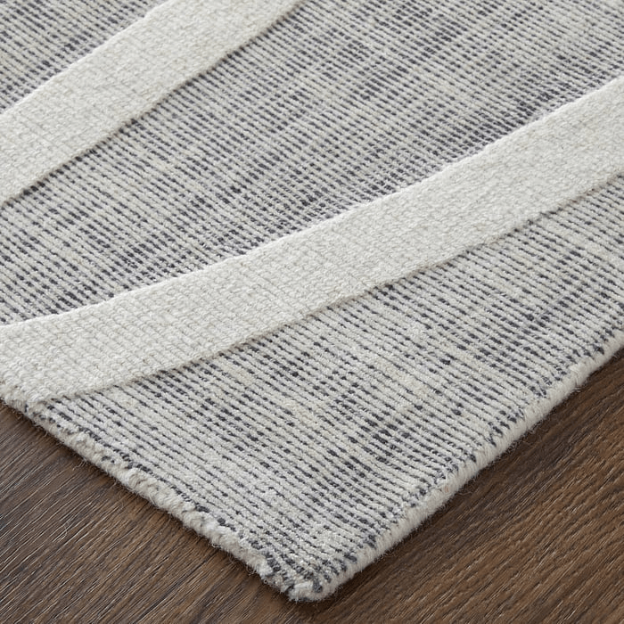 Peconic Area Rug - Ivory/Black (10'x 14)