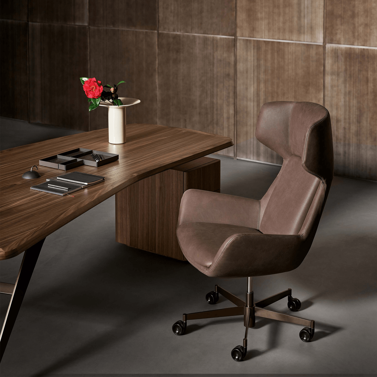 Newton Executive Chair