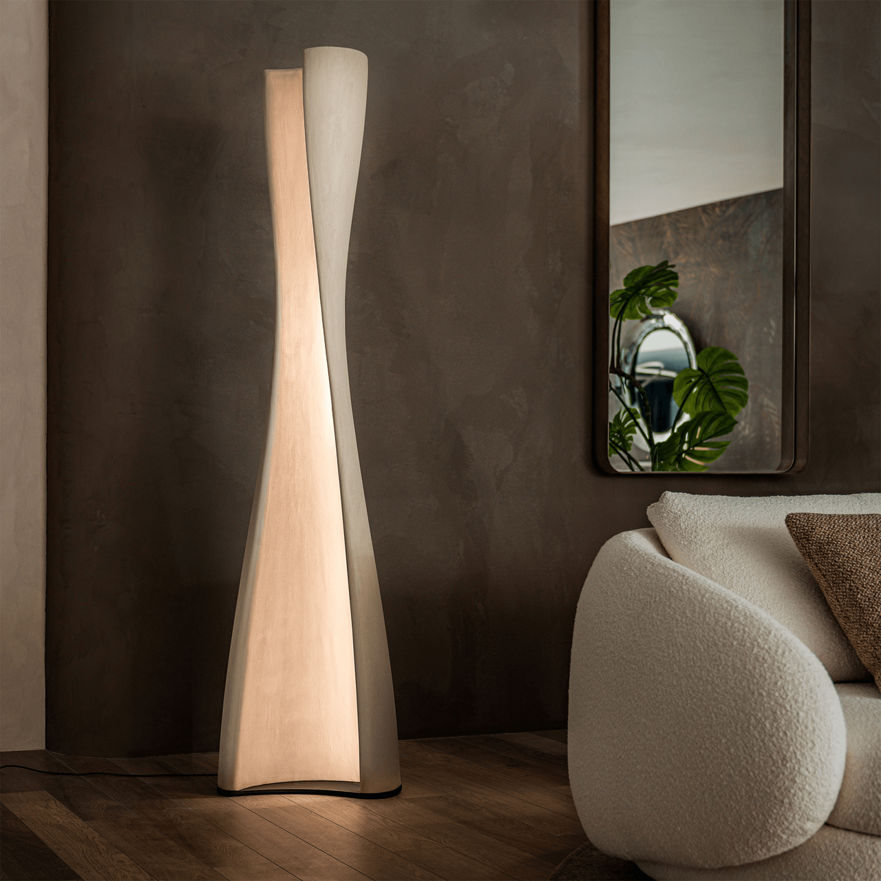 Diploma Floor Lamp