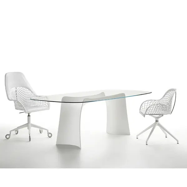 Guapa Swivel Arm Chair