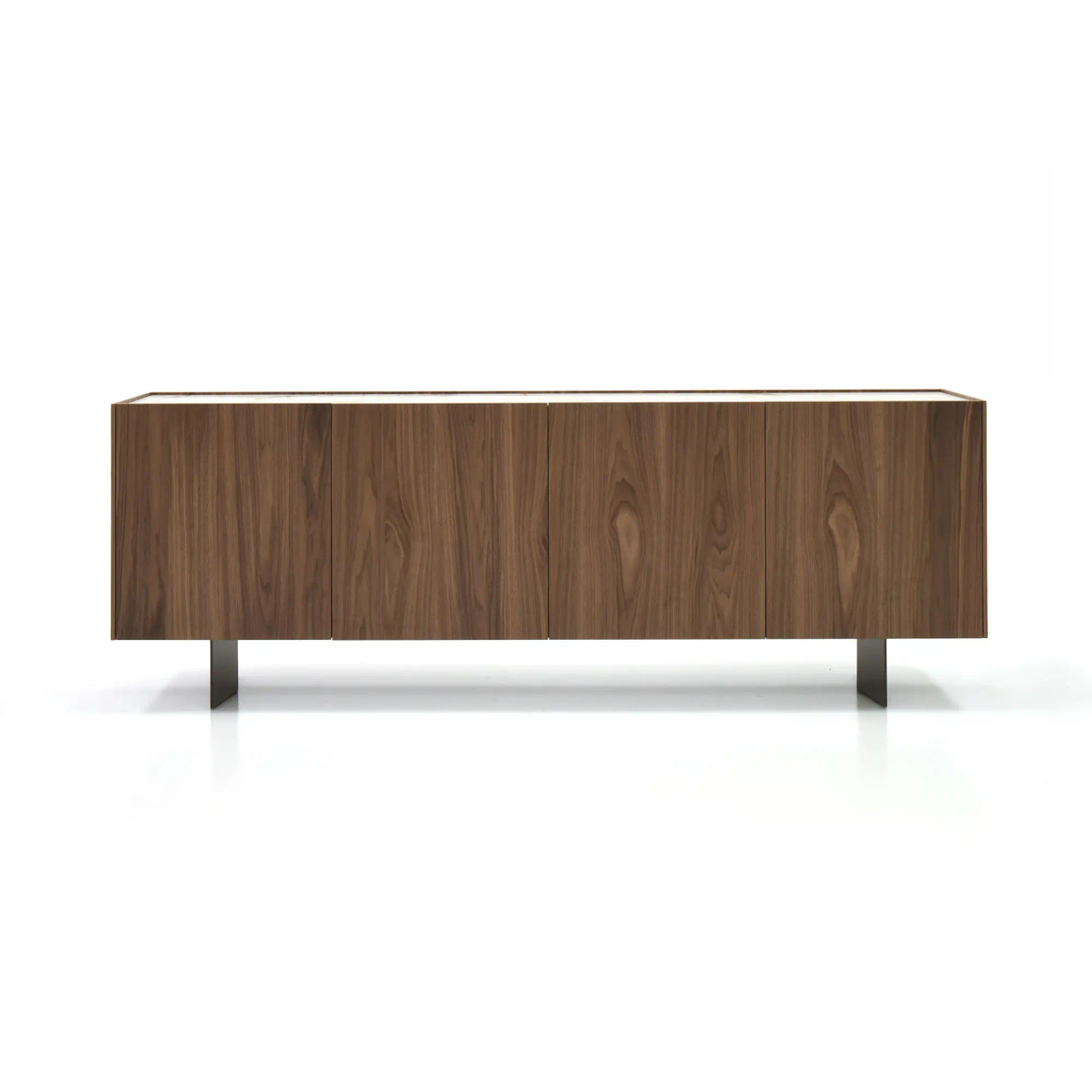 CALCATTA - Shown here with the Calcatta top