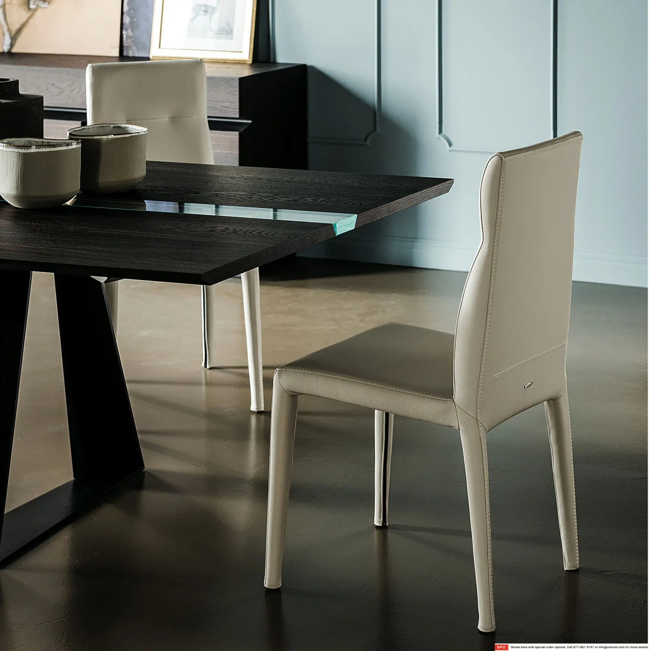 LATTE CREAM LEATHER - Cattelan Agatha Flex Side Chair in Latte Soft Leather 961, modern style, side view in a dining room setting.