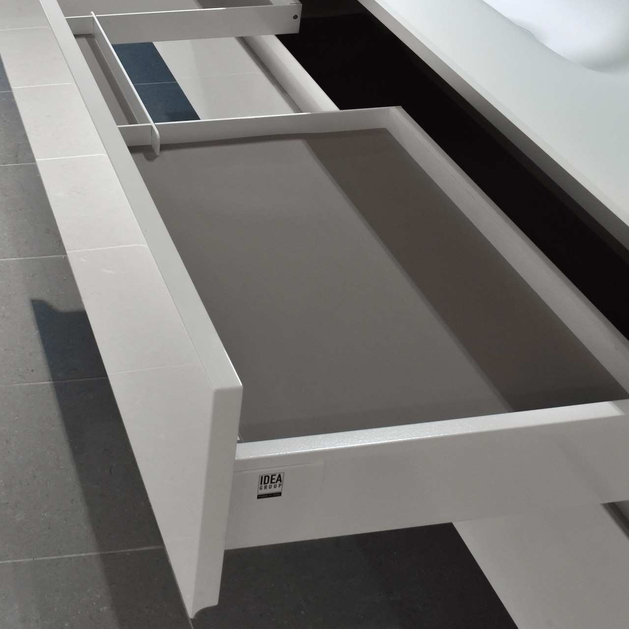 Nyu Glossy White Single Vanity