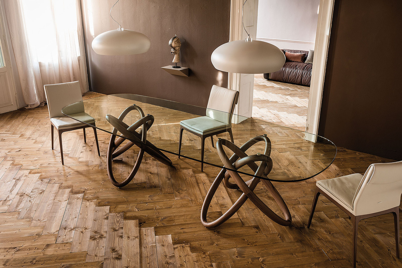 Carioca Dining Table