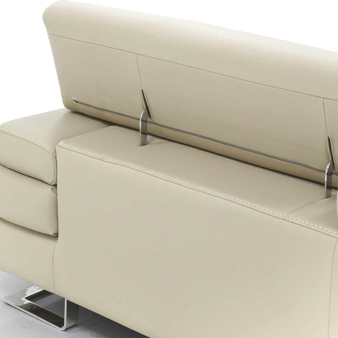 ECRU LEATHER - Closeup