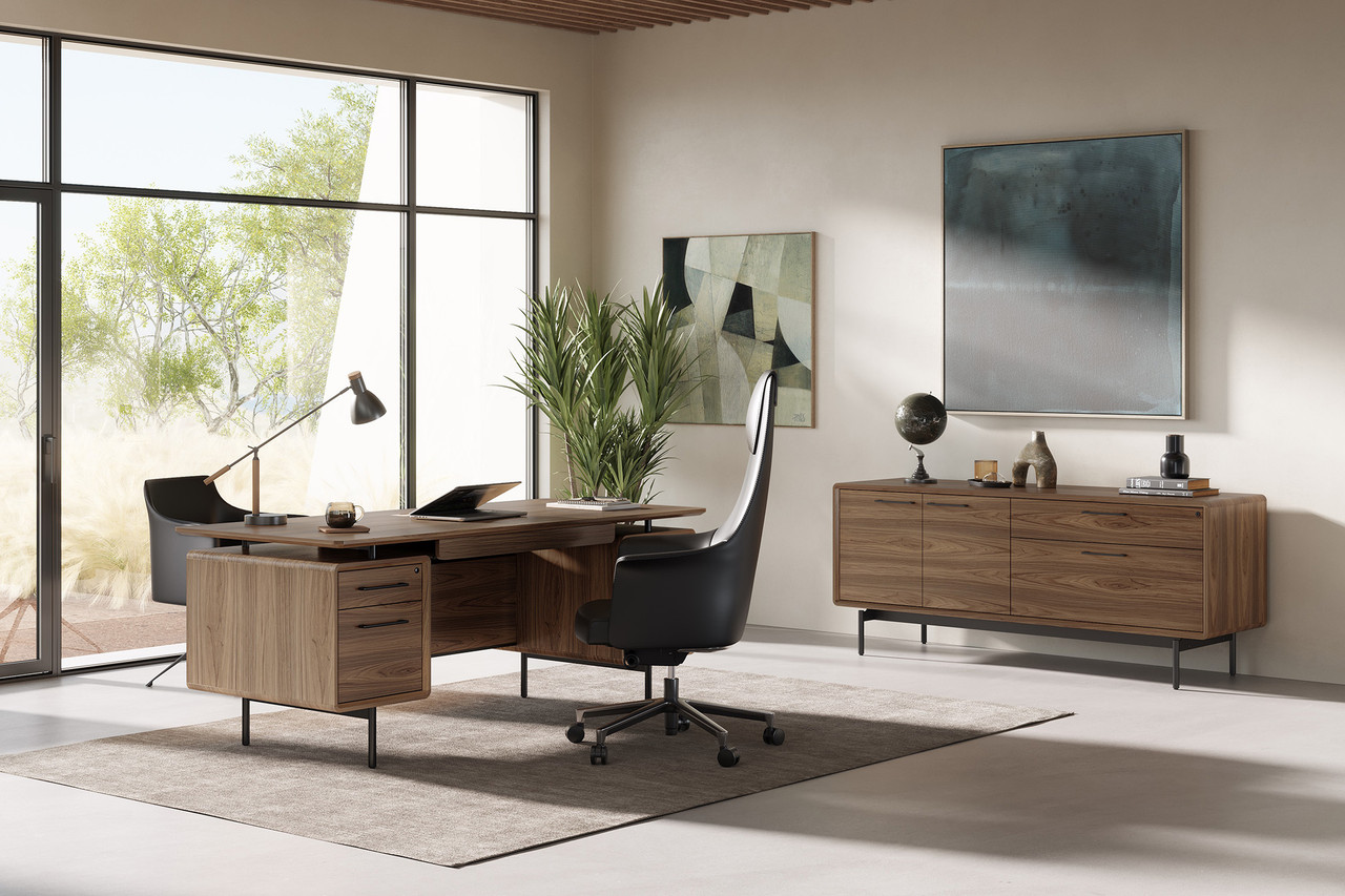 Linq 6821 Excutive Desk
