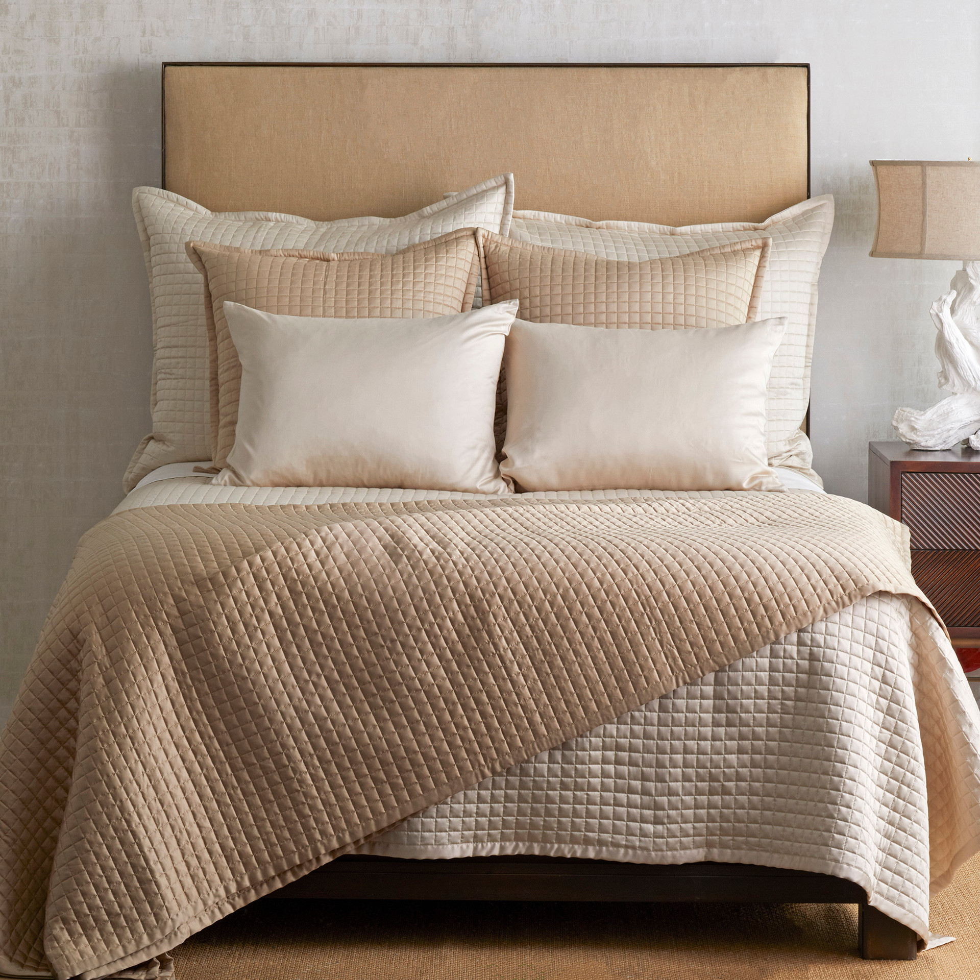 QUEEN TAUPE || KING TAUPE