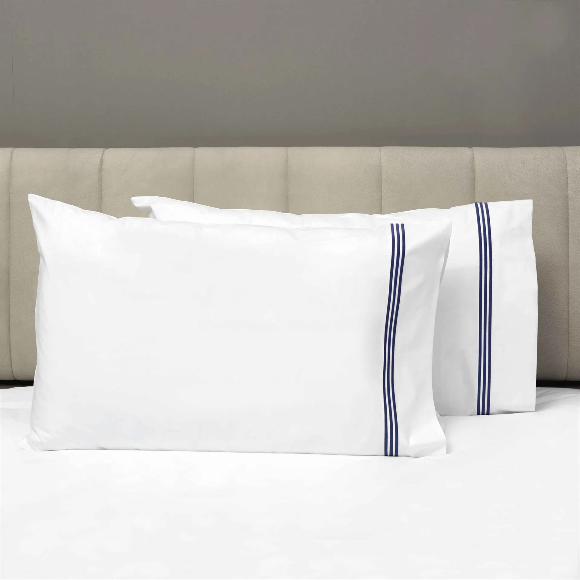 QUEEN WHITE/MIDNIGHT BLUE || KING WHITE/MIDNIGHT BLUE