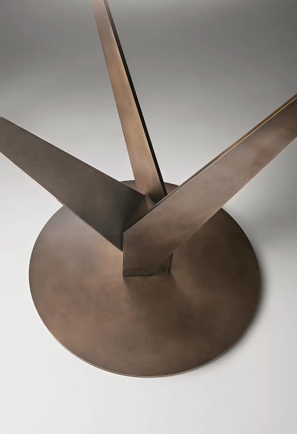 Epsylon Dining Table