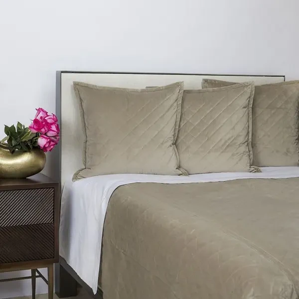 Velvet King Coverlet Set