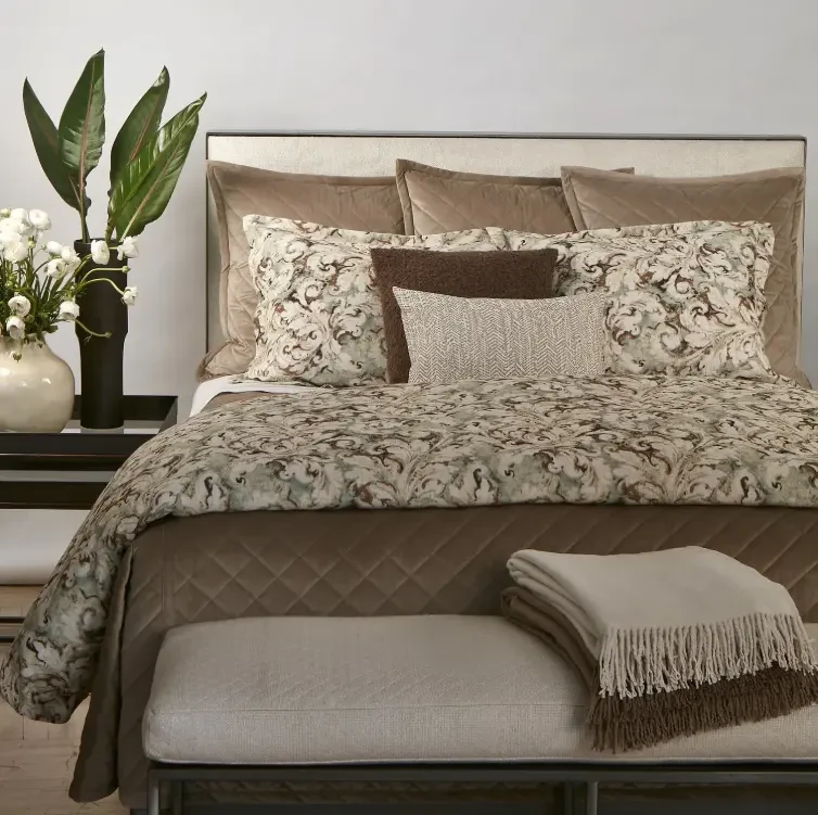 Velvet King Coverlet Set