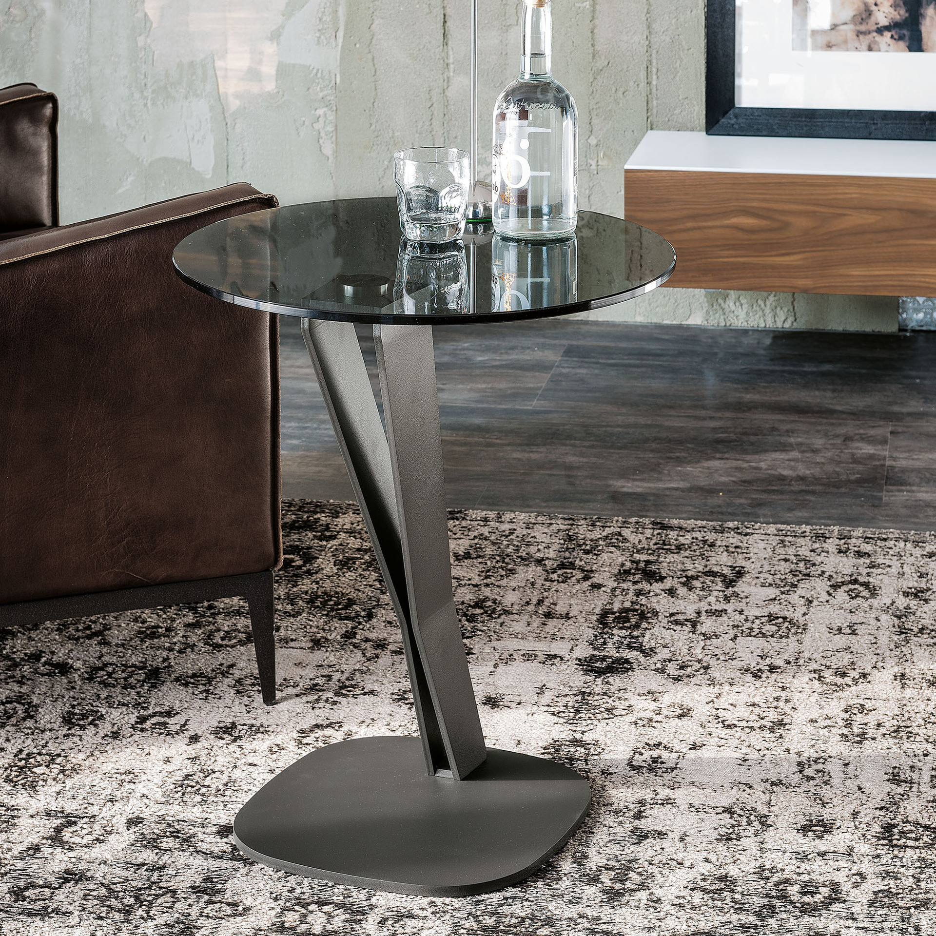 Closeup || FUME - Shown here in the Fume option