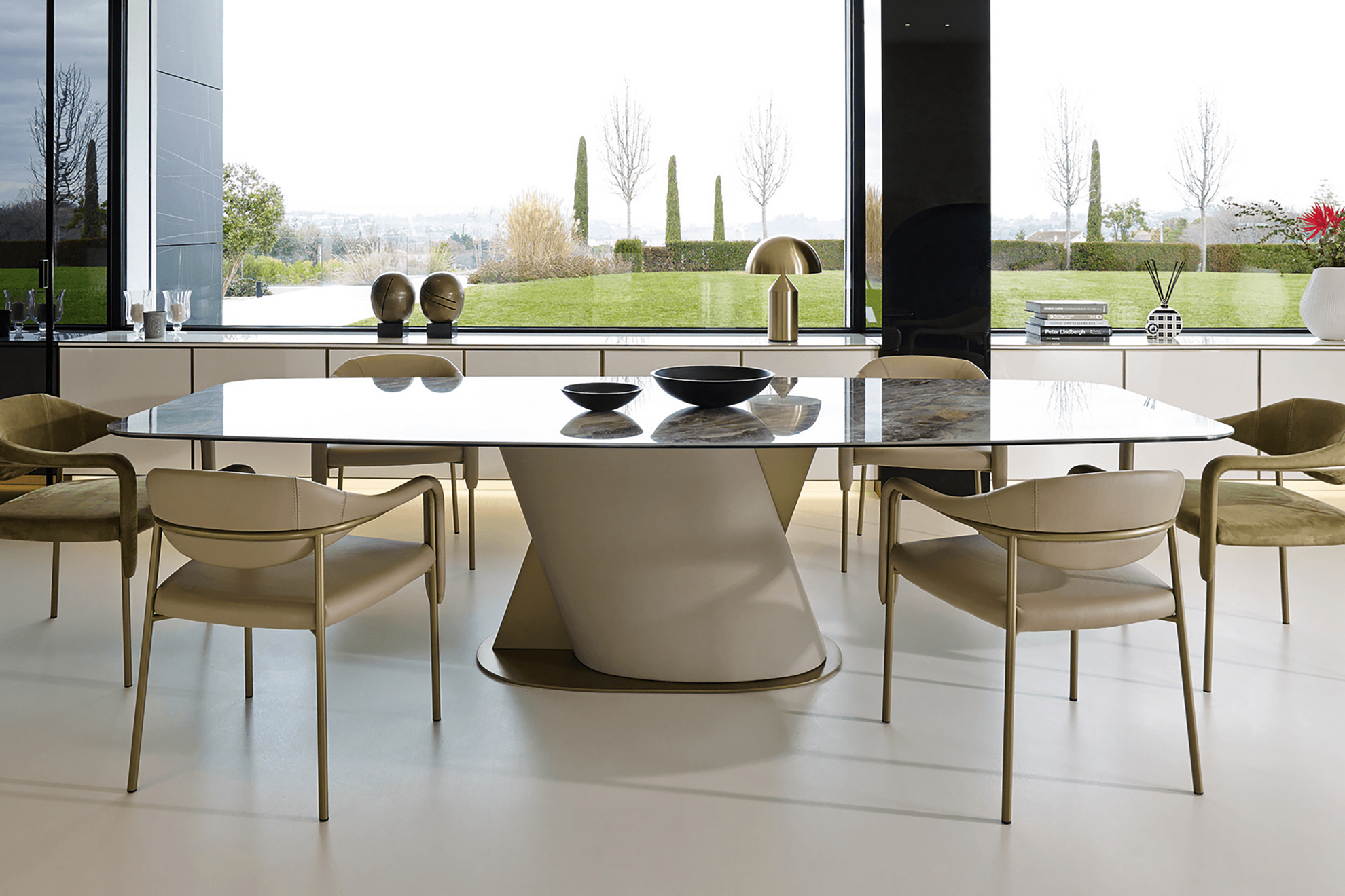 Venus Dining Table - Cantoni