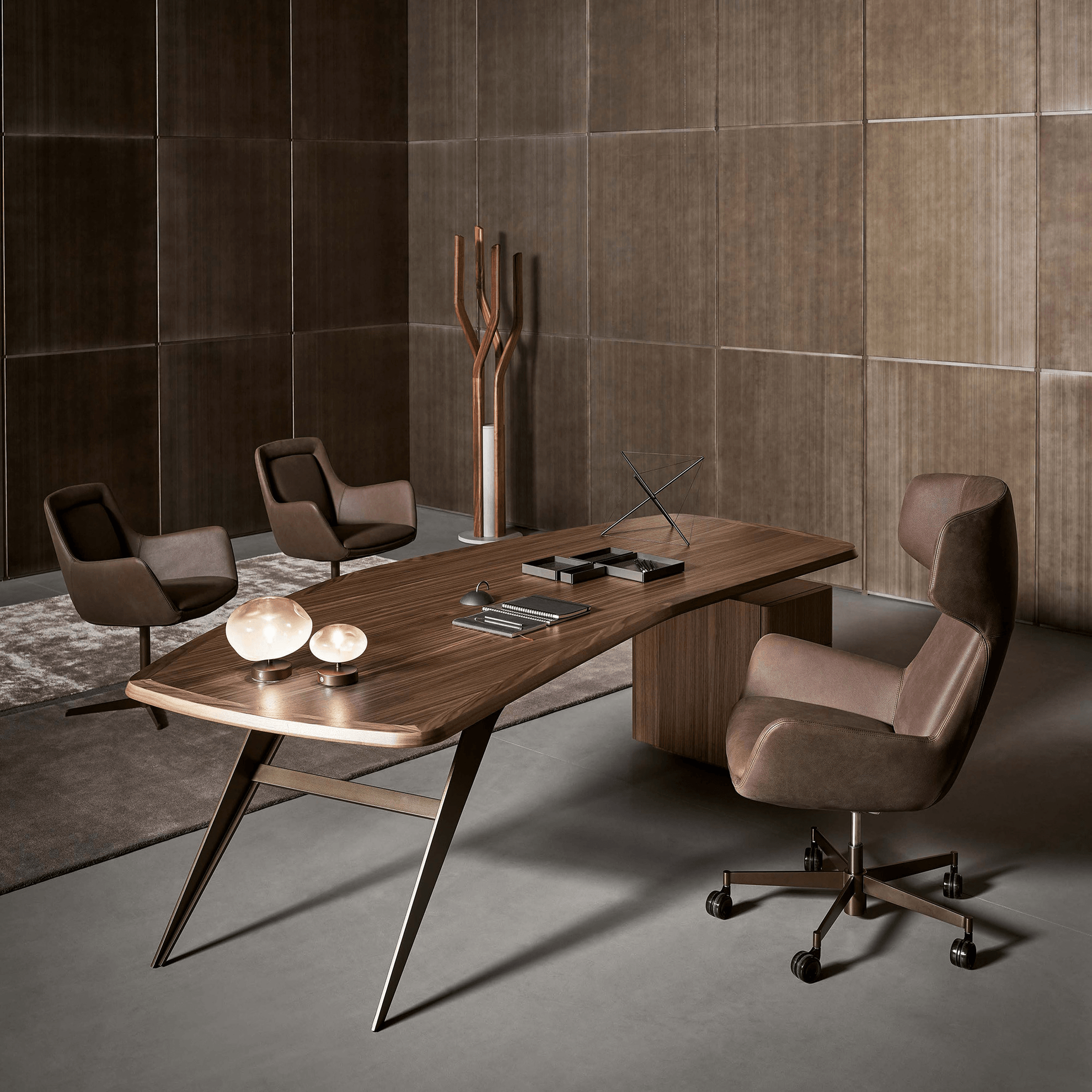 Newton Low Chair - Cantoni