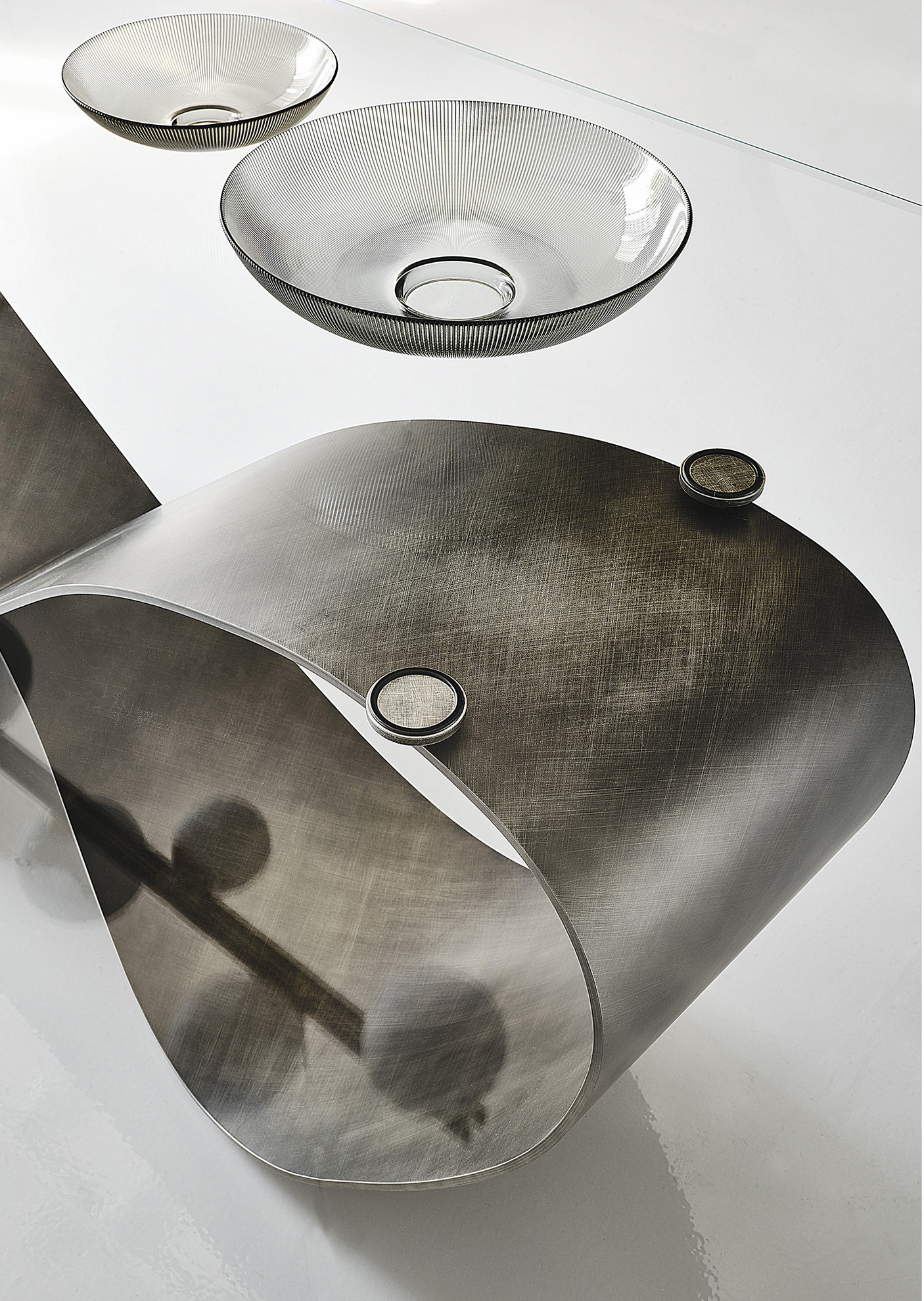 Butterfly Dining Table - Cantoni