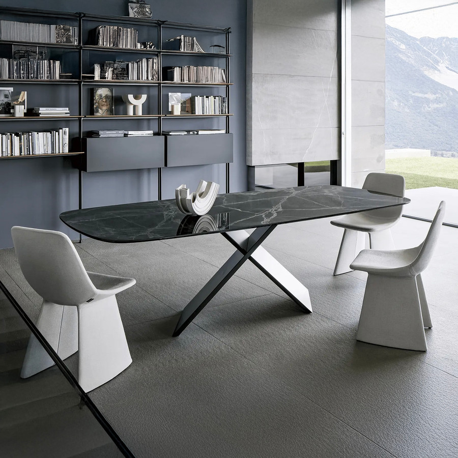 Ax Dining Table