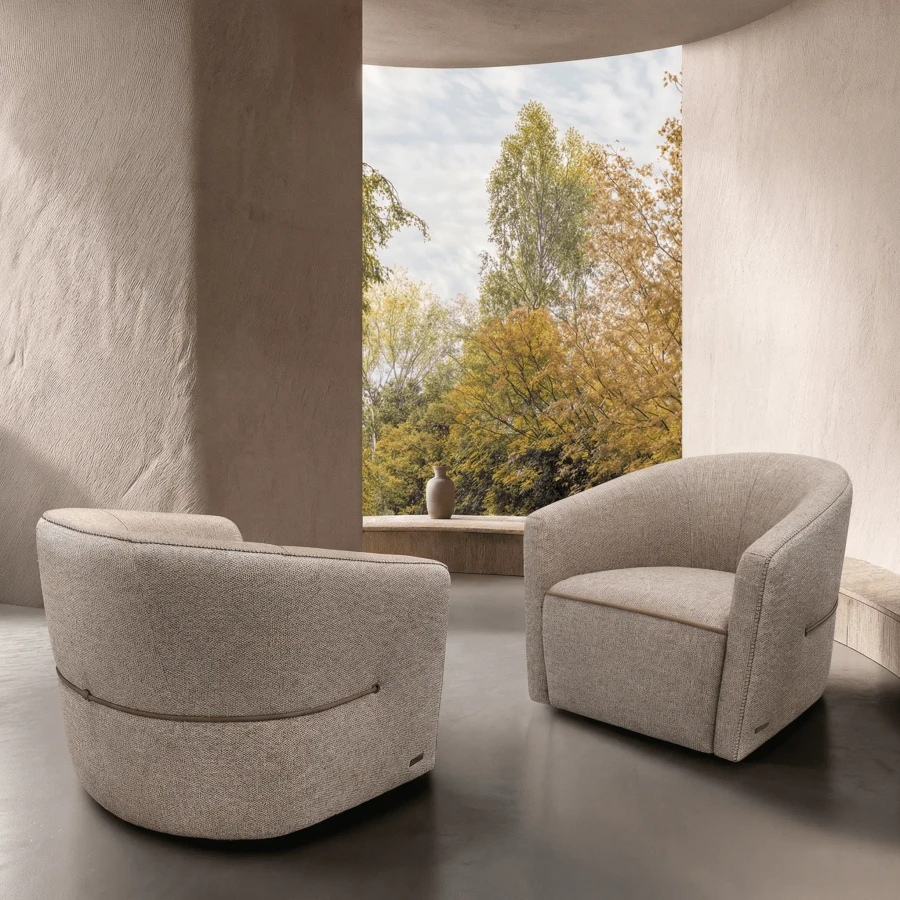 Lady Sharon Swivel Chair