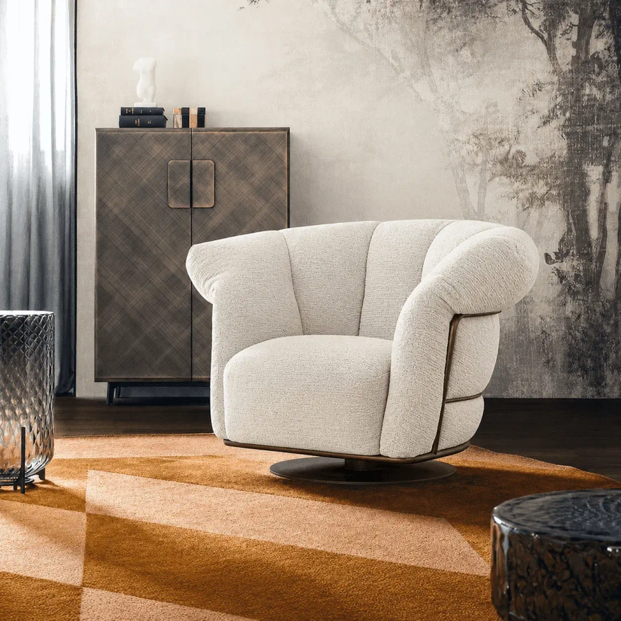 Margaret Swivel Chair