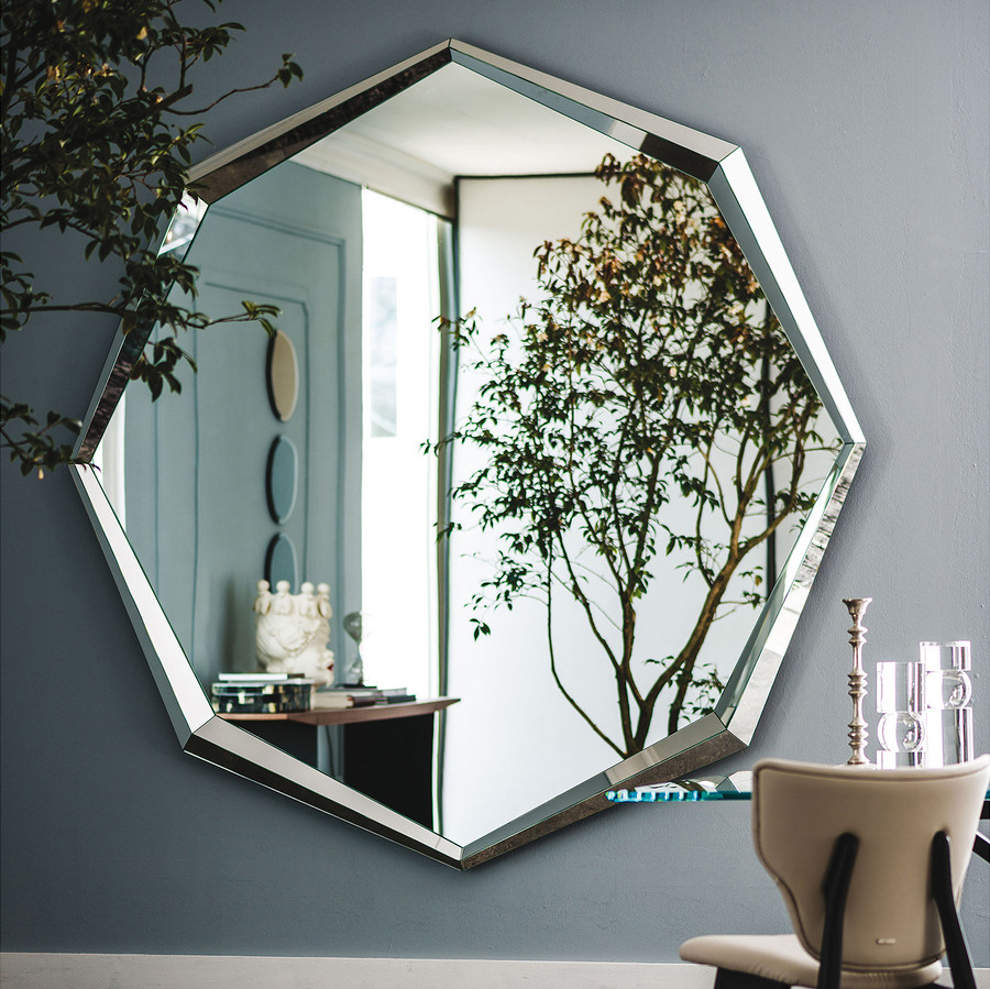 Closeup - Emerald Magnum Mirror Shown Staged