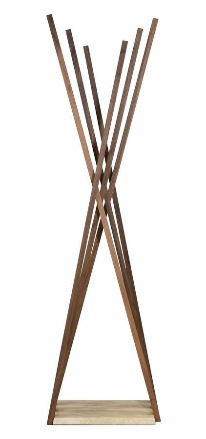 Oscar Coat Hanger