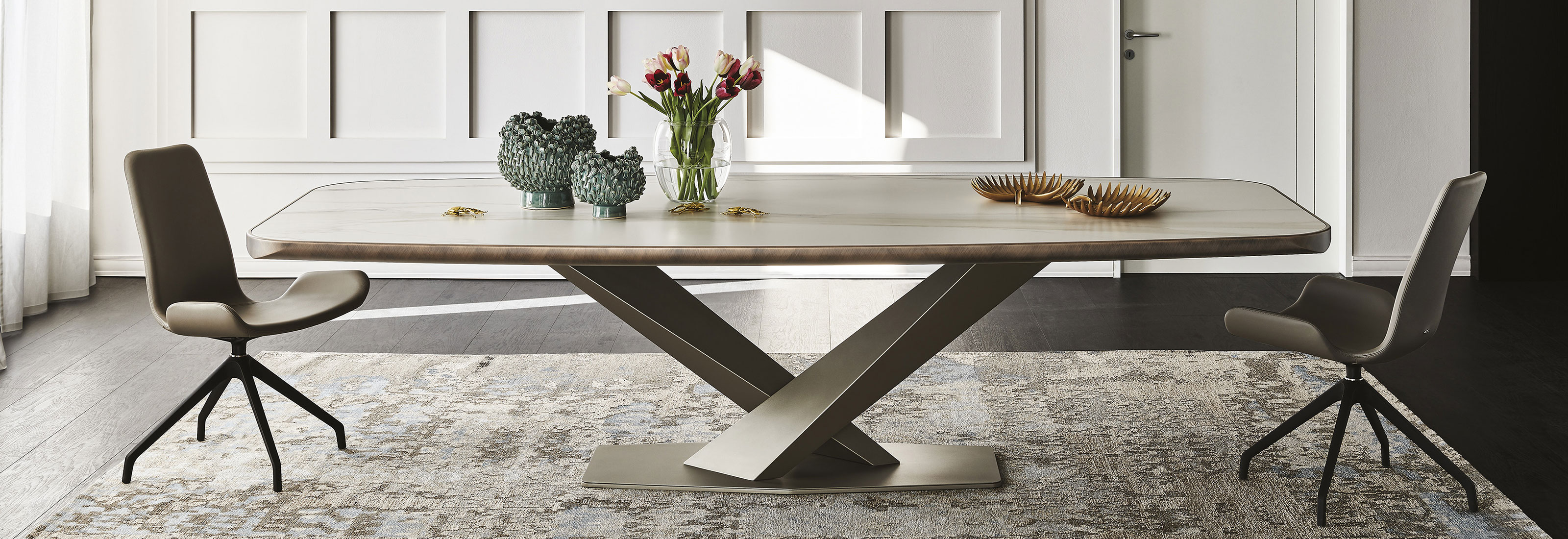 Modern Furniture Contemporary Cantoni