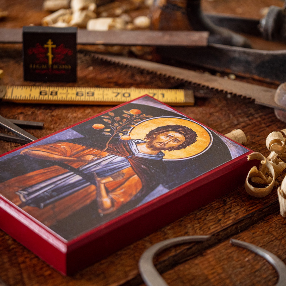 Artisan icon close‑up