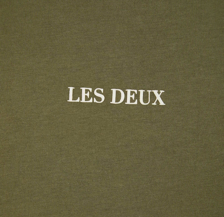 Les Deux Mens T-Shirt Lens Tee in Olive Green