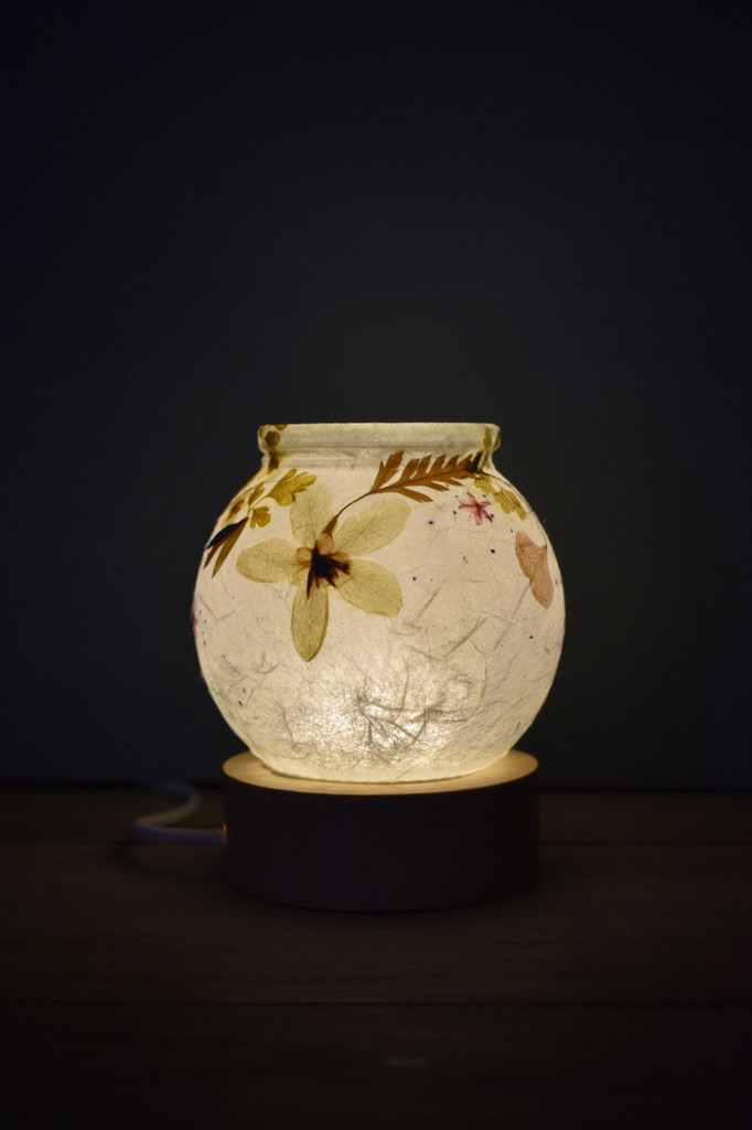 Tiny Blossom Lamp